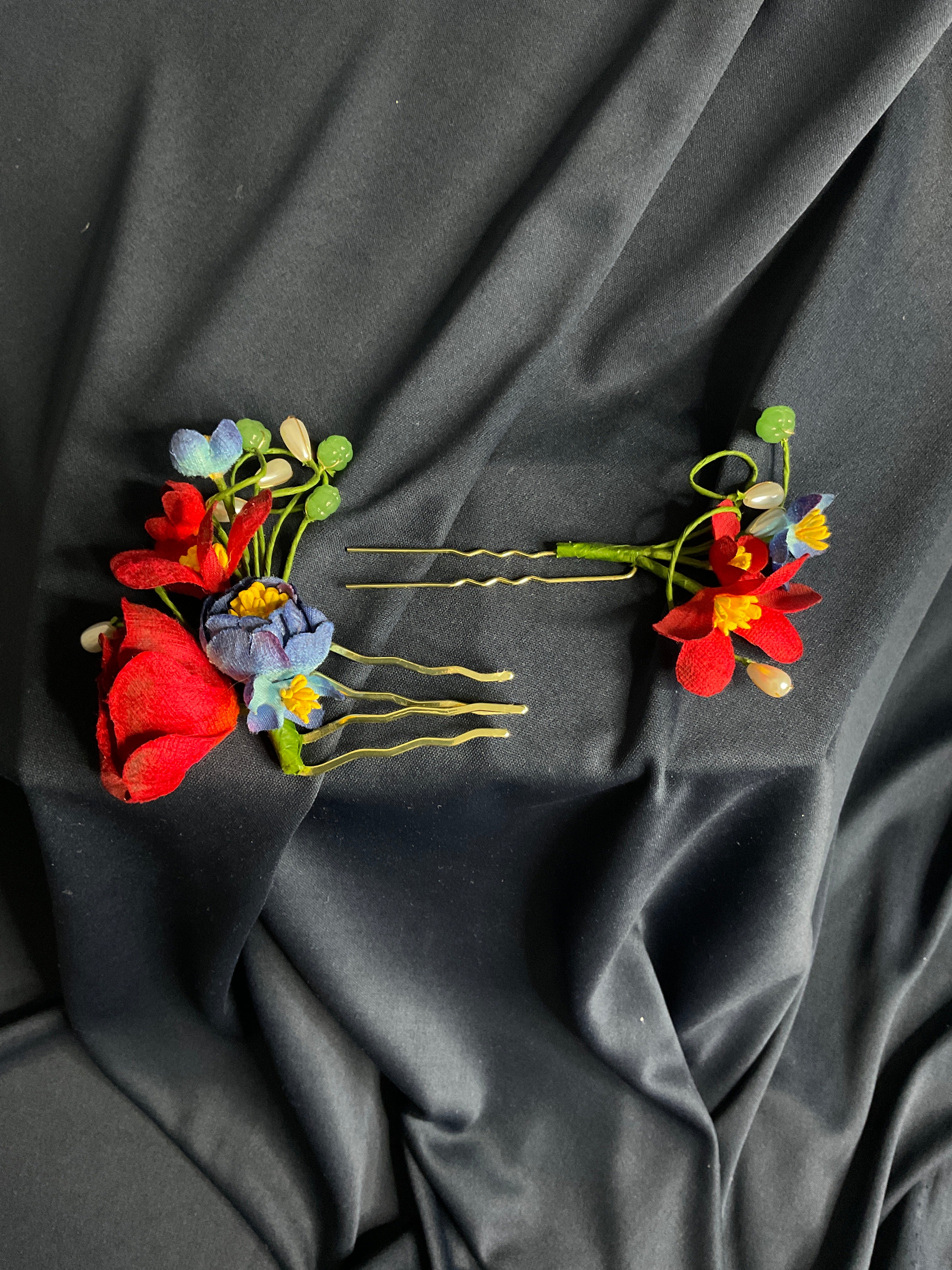 Tocado juego de tres colores primarios