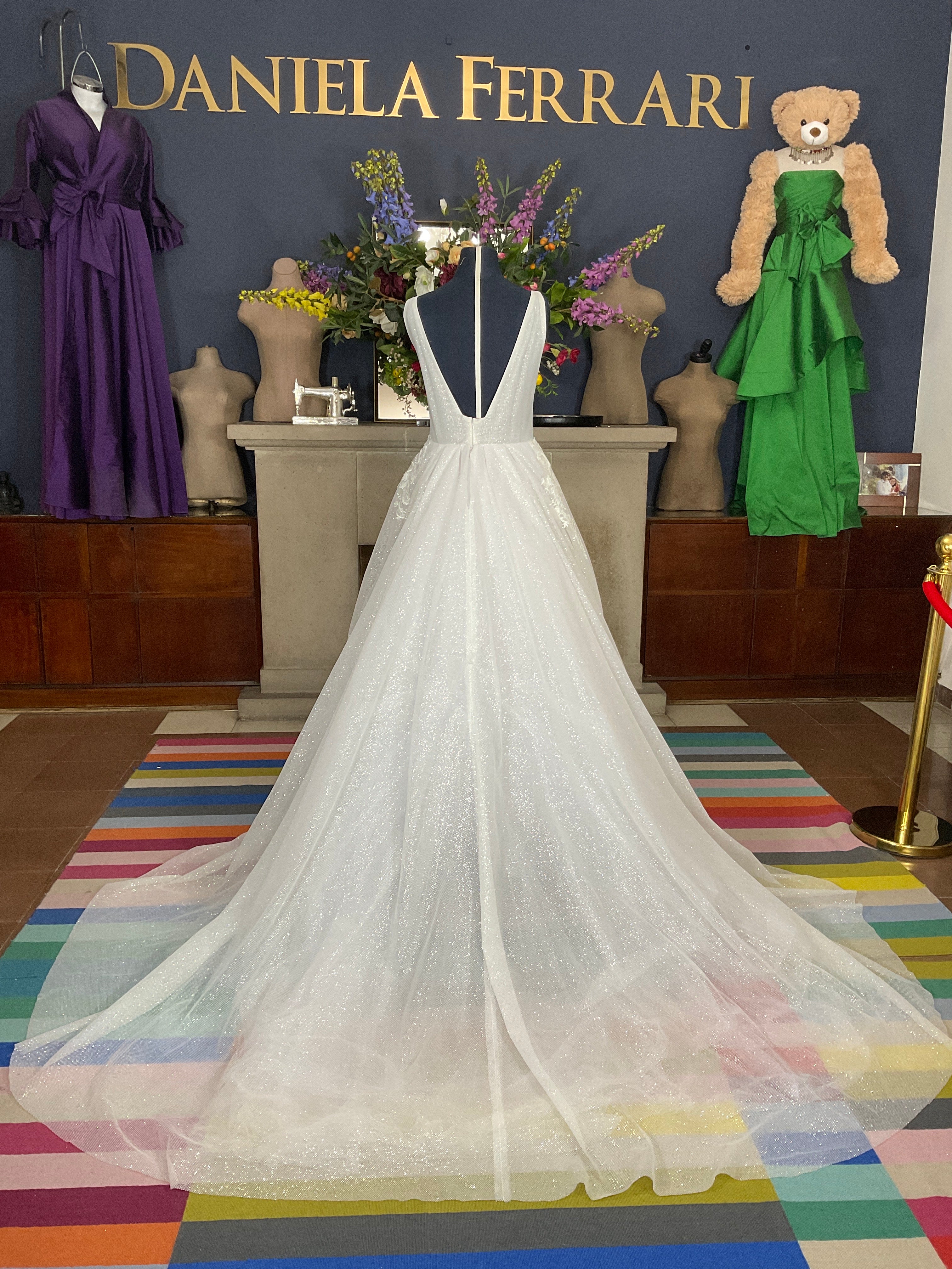 Amellie Cerrado Vestido de Novia