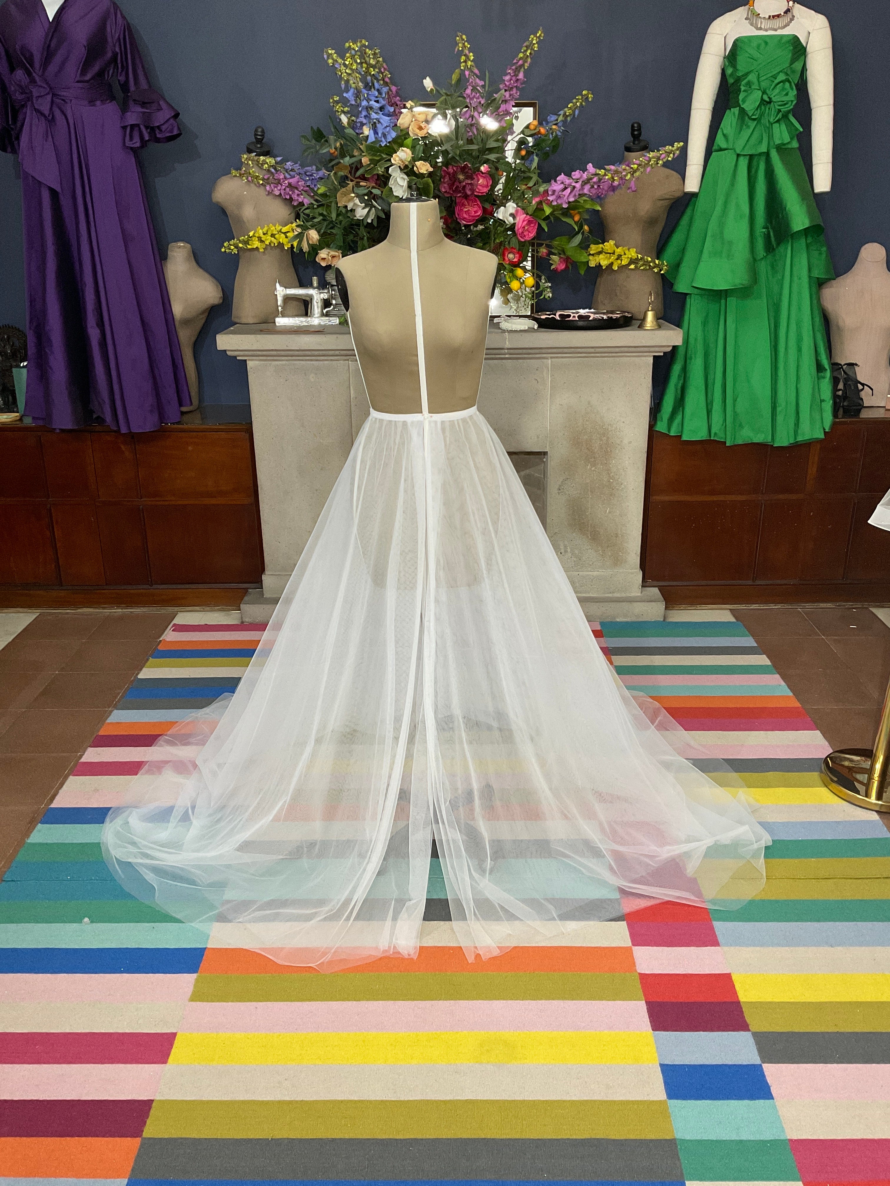 Cauda Cianita blanco