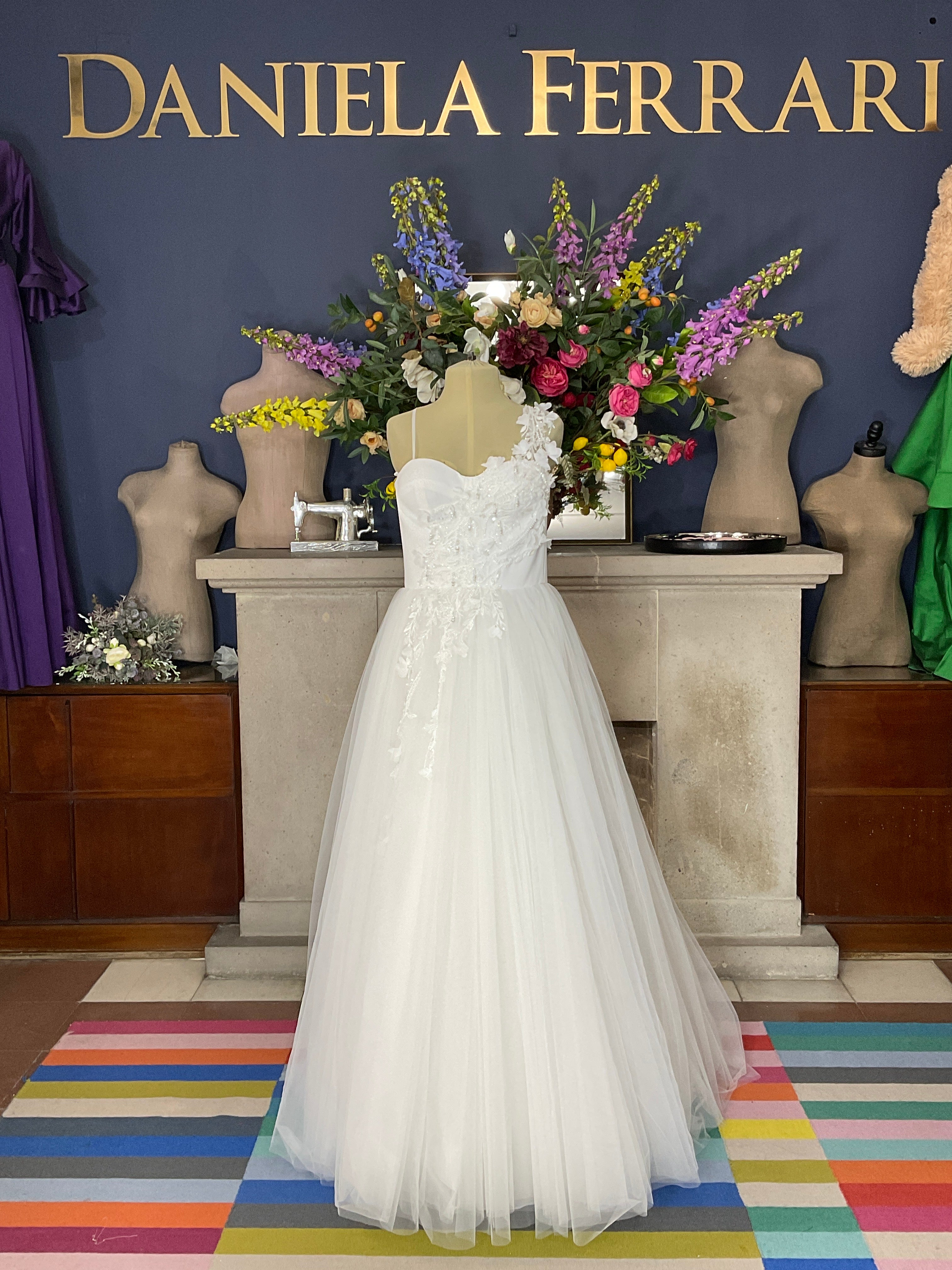 1 Vestido de novia AVALORA FIORÉ