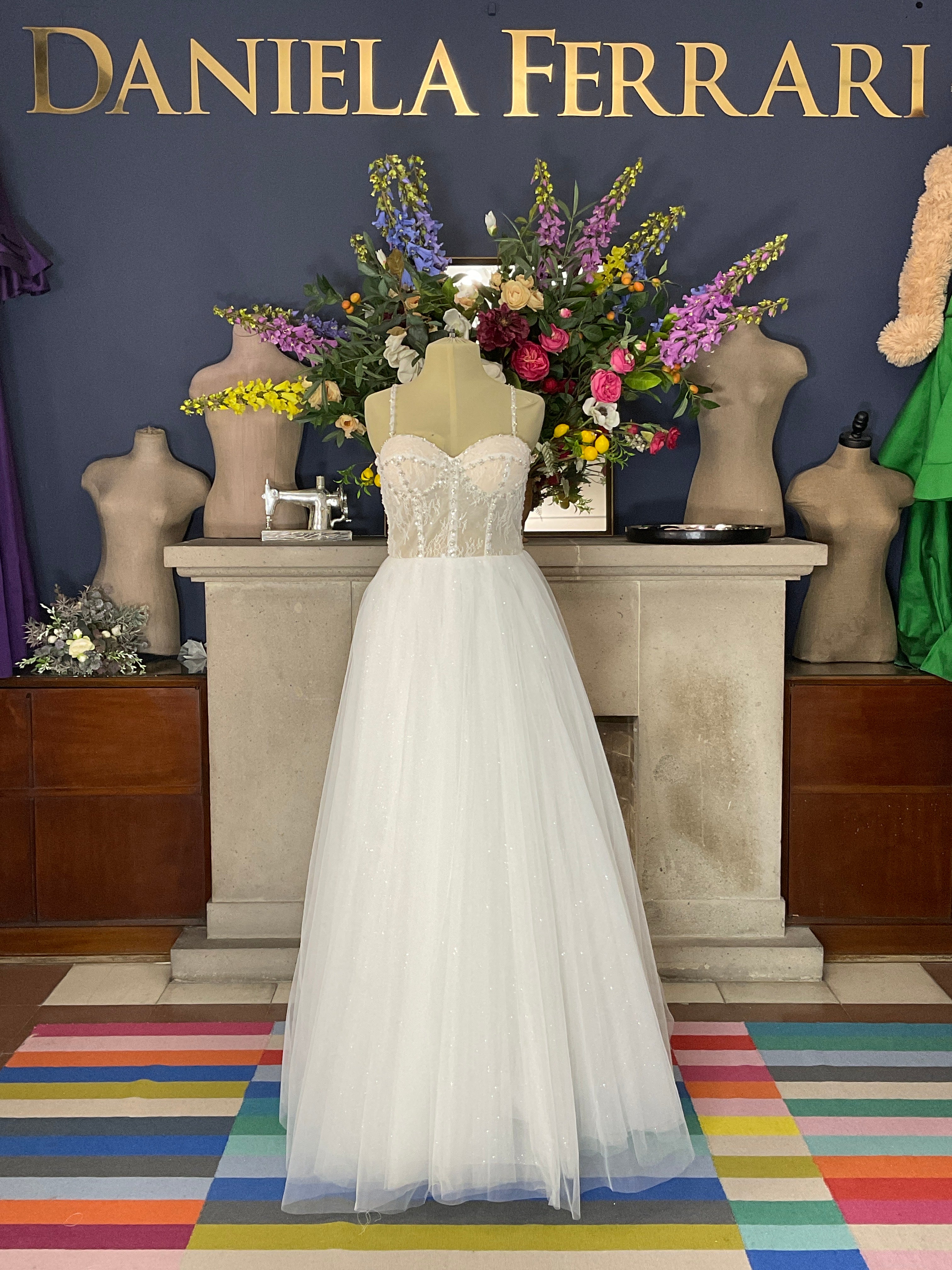 1 Vestido de novia AELIA CONSTELLÉ