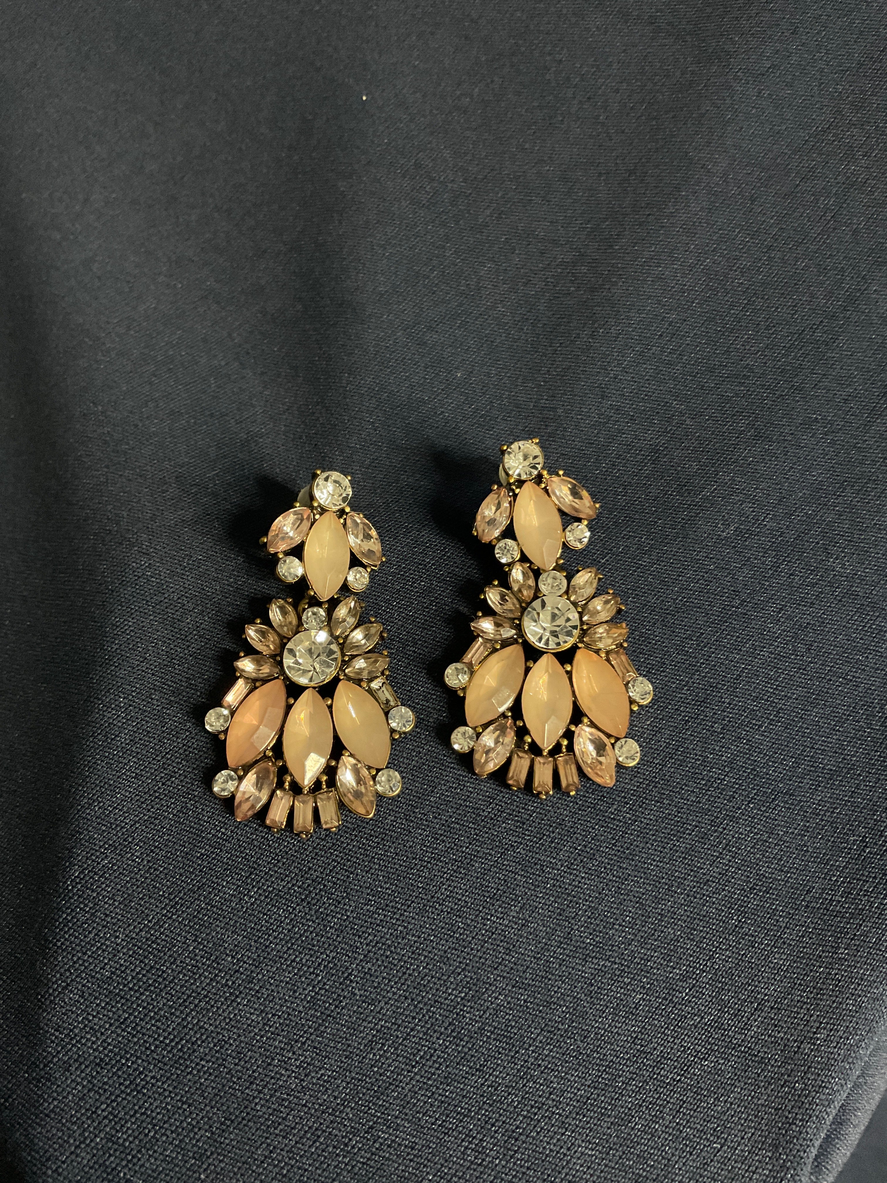 Aretes