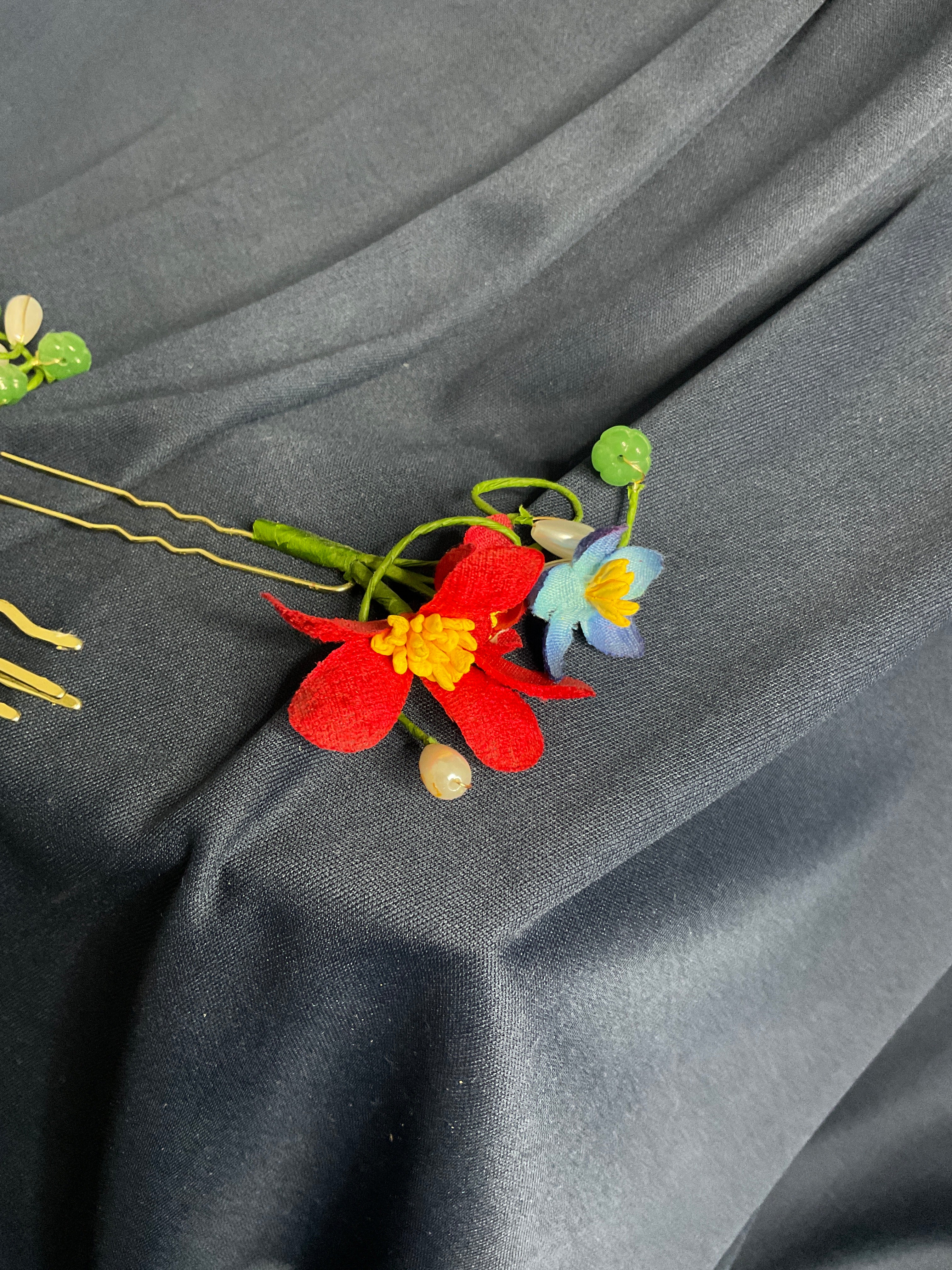 Tocado juego de tres colores primarios