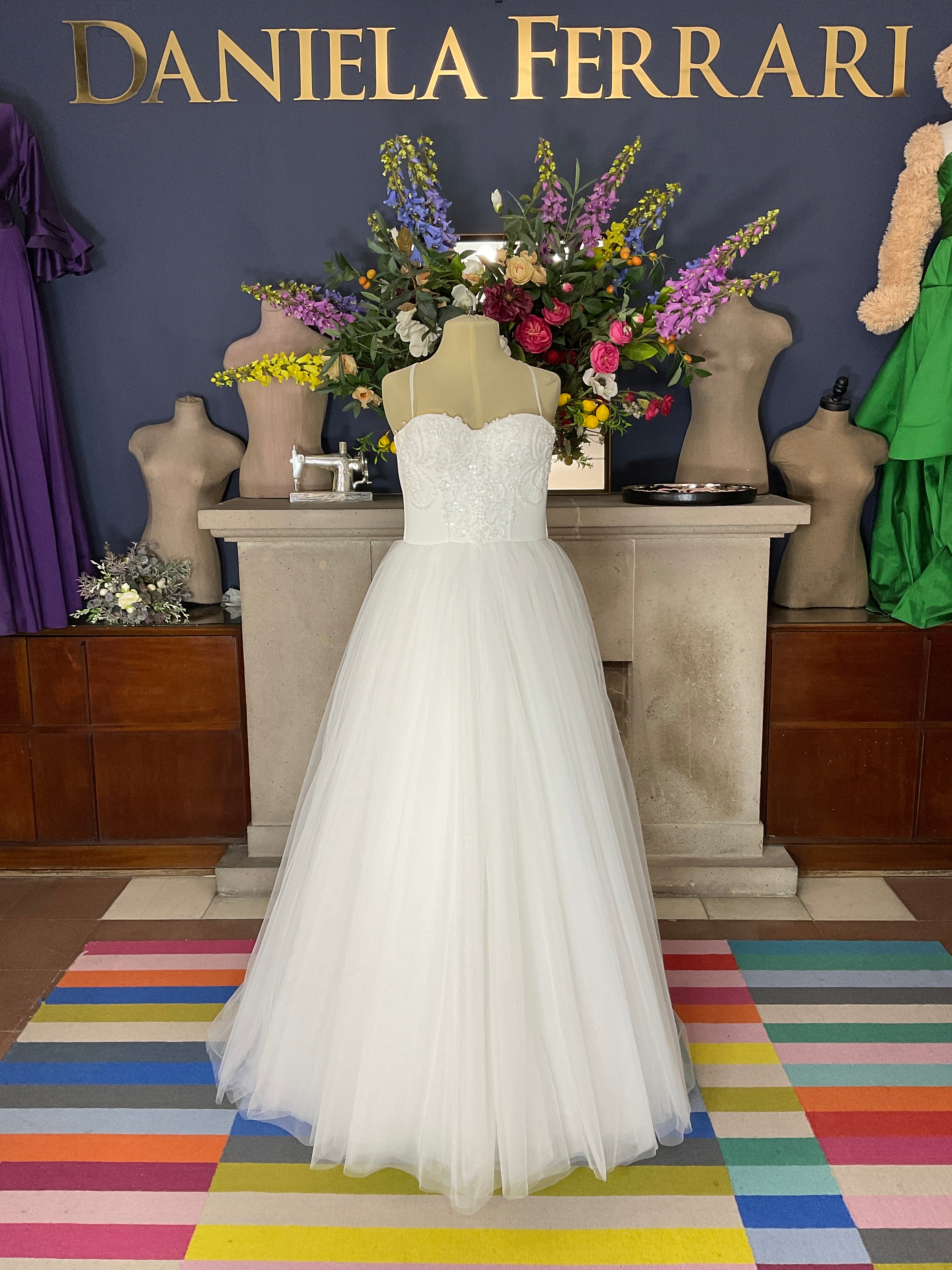 1 Vestido de novia LYSANDRA ÉTOILE