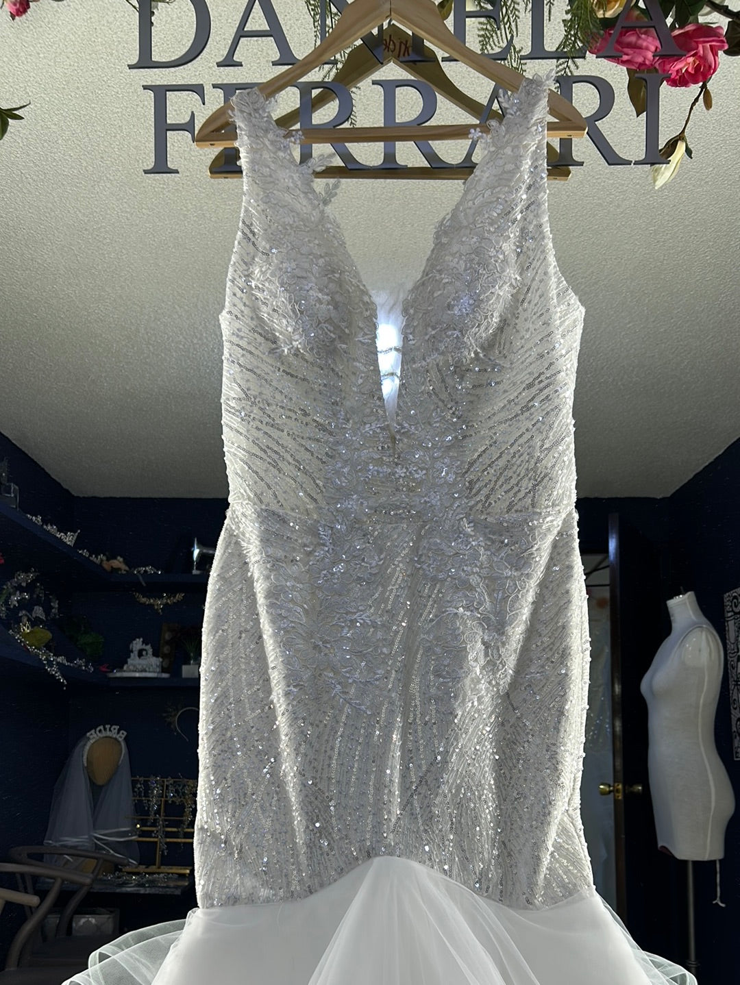 Dominik vestido de novia