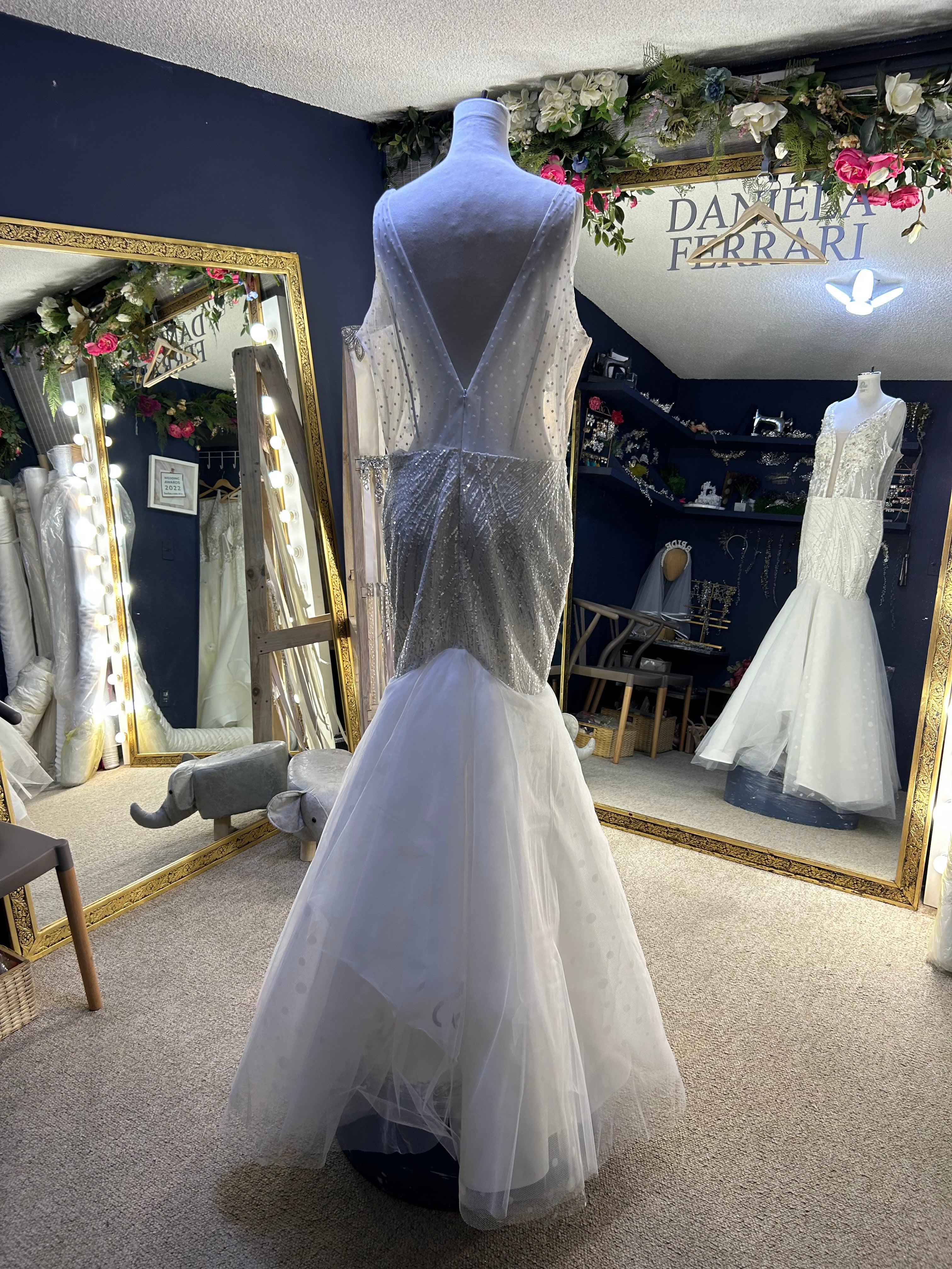 Cammellia vestido de novia