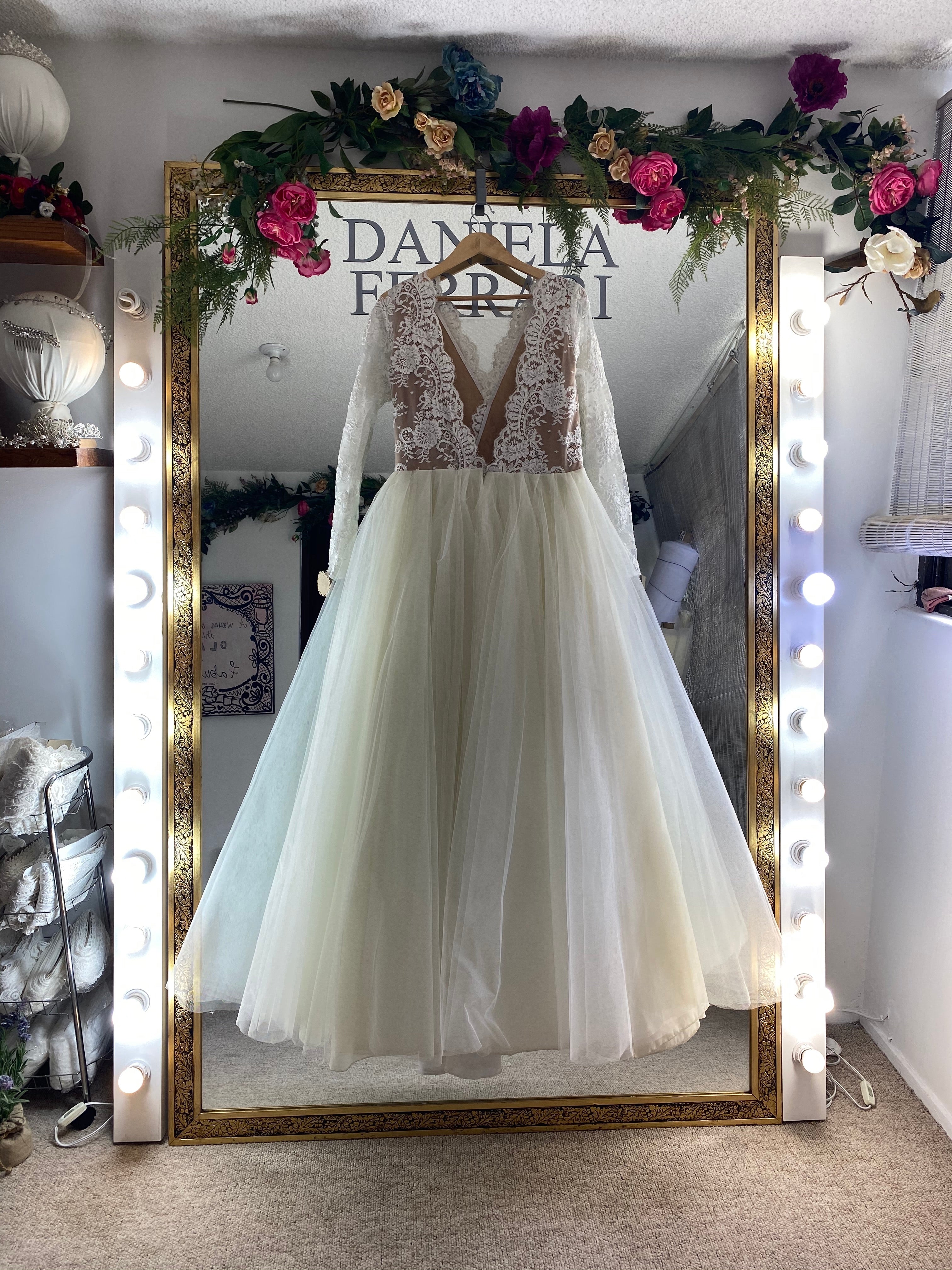 Cerise vestido de novia SOLD