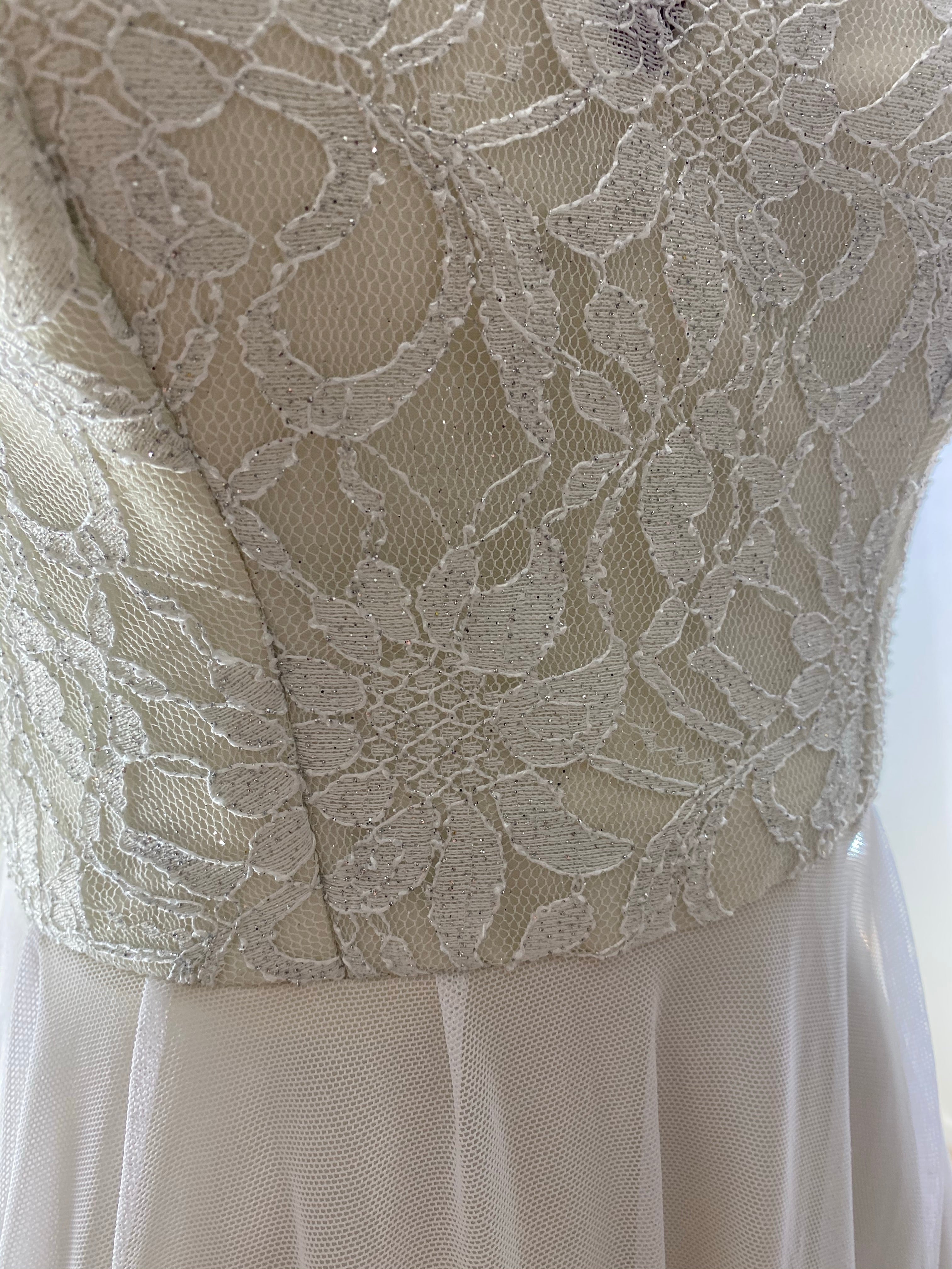 Parveen vestido civil