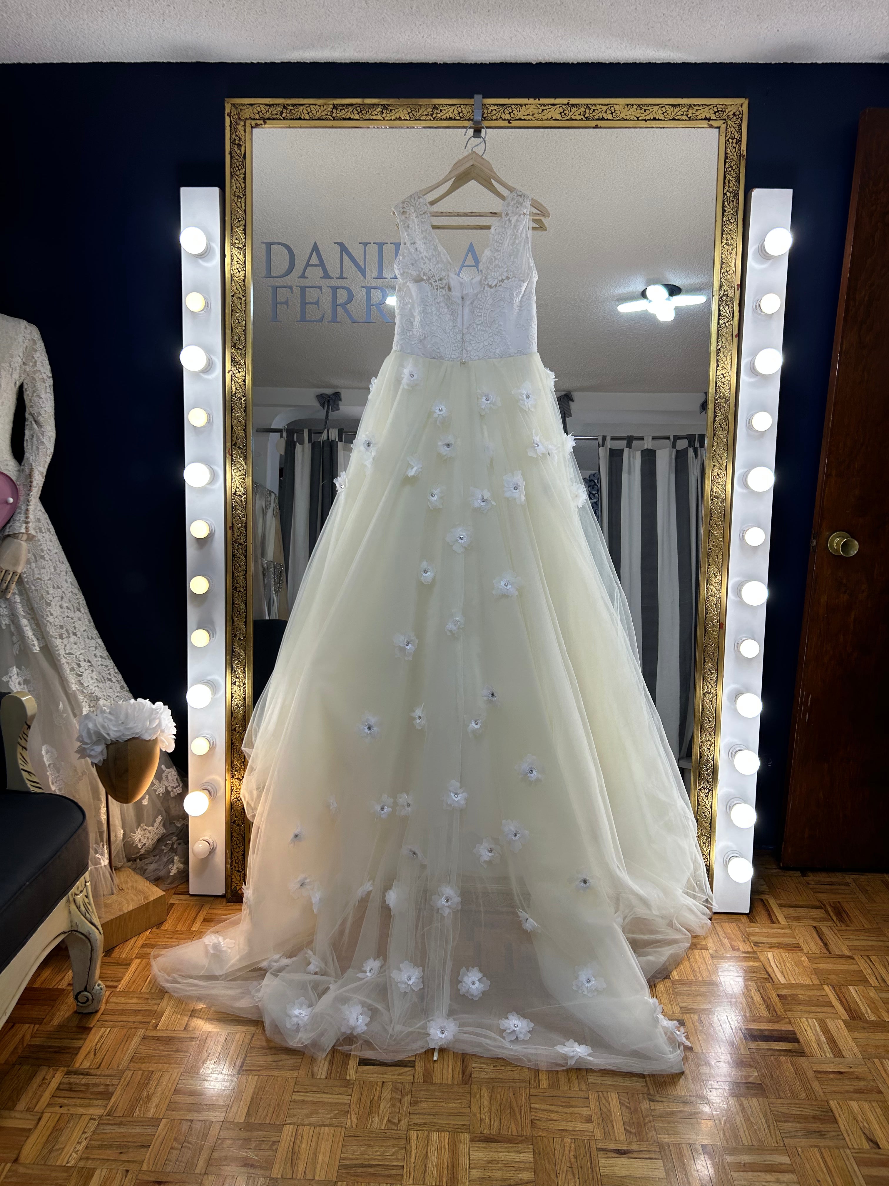 Lorenza  vestido de novia