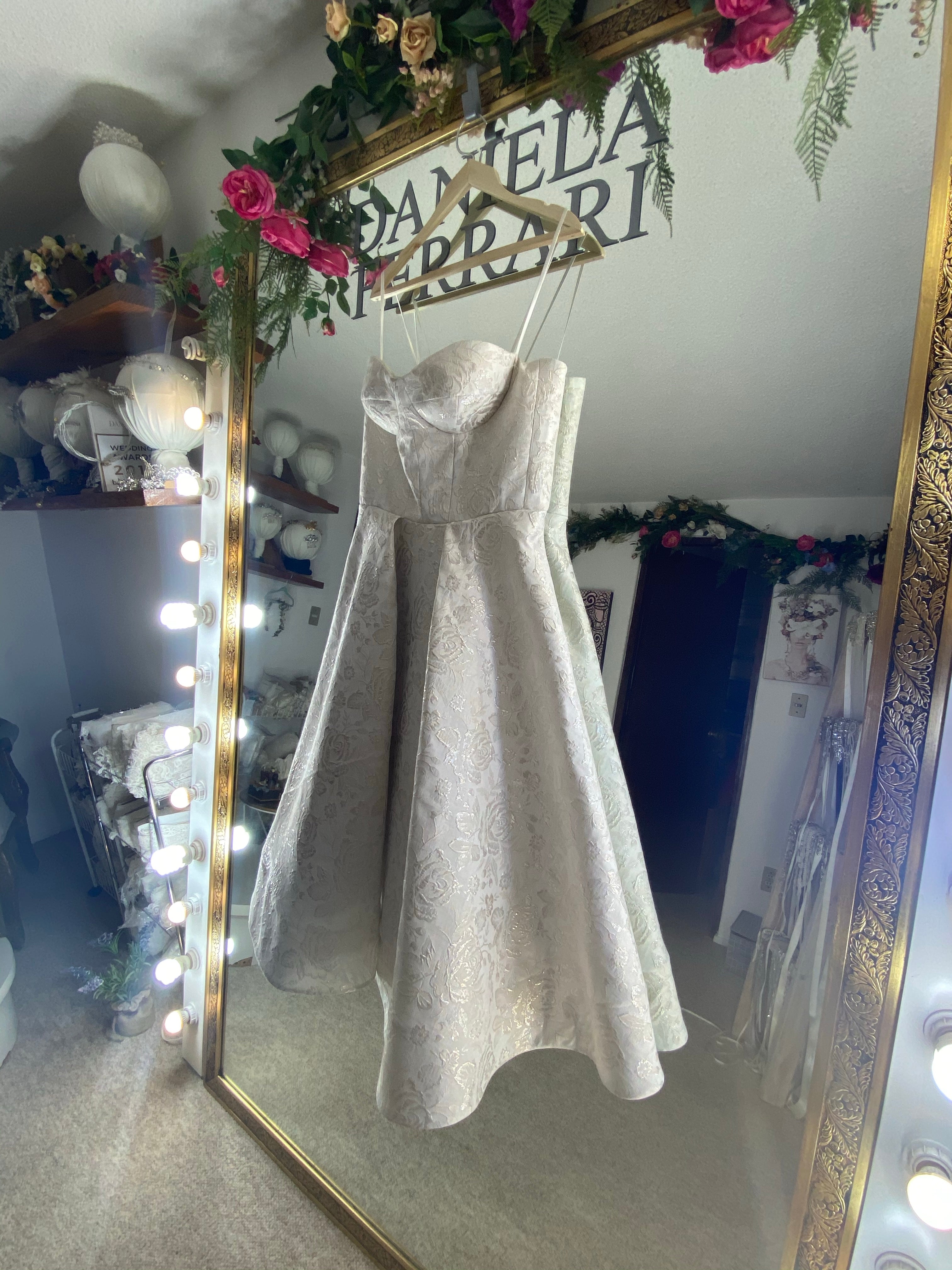 Rossanne vestido civil SOLD