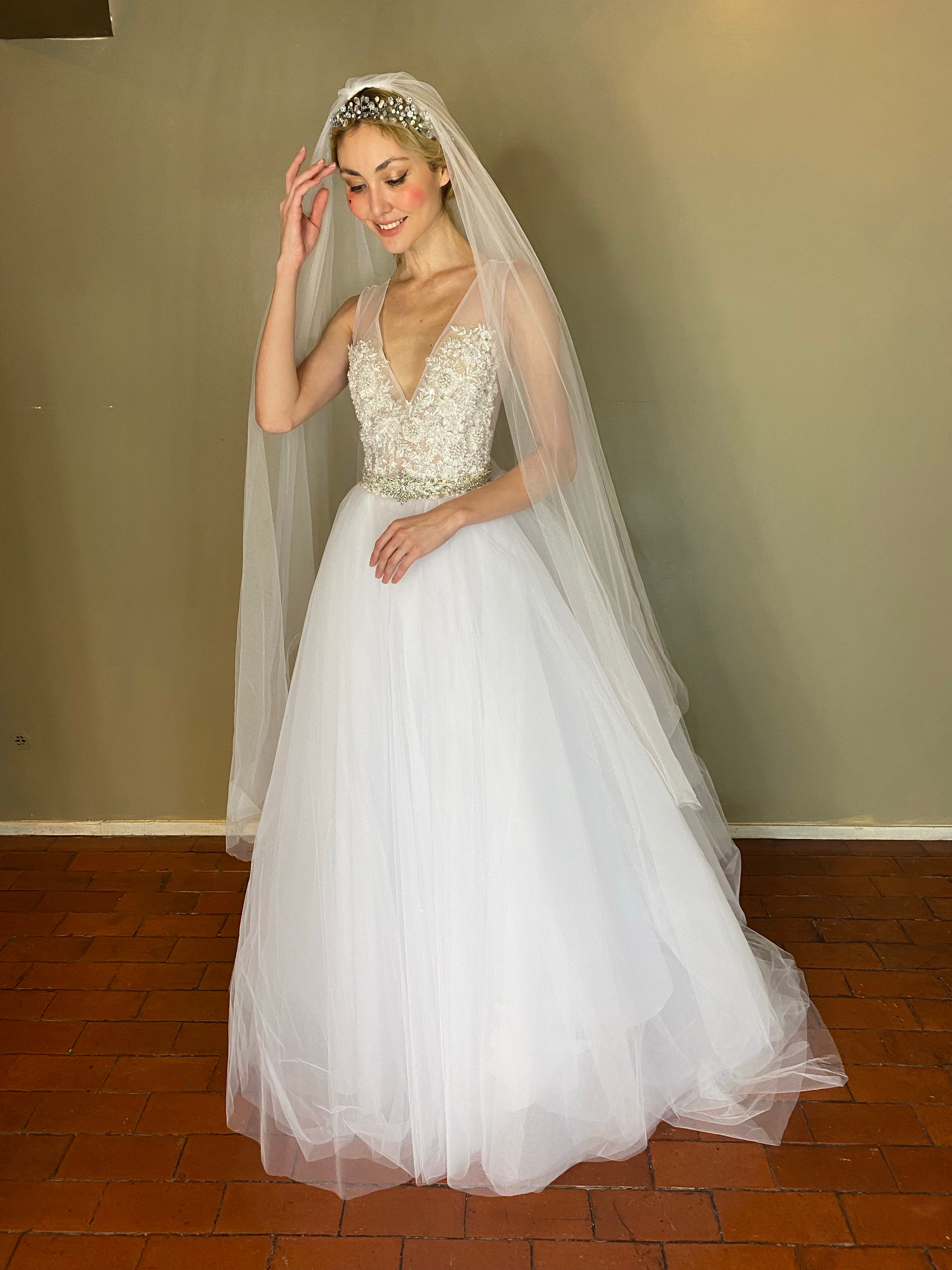 Garriré vestido de novia transparencias