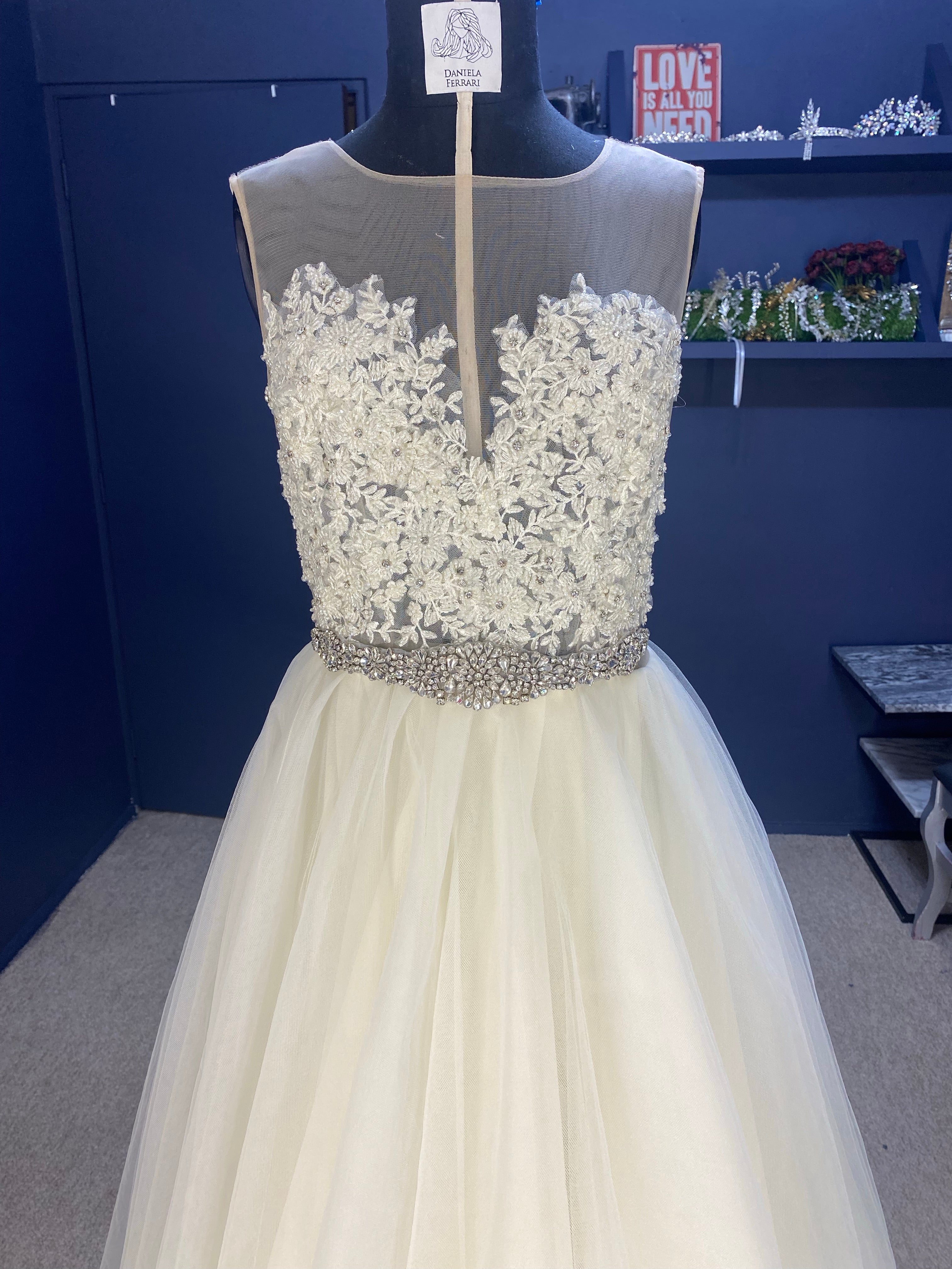 Garriré vestido de novia transparencias