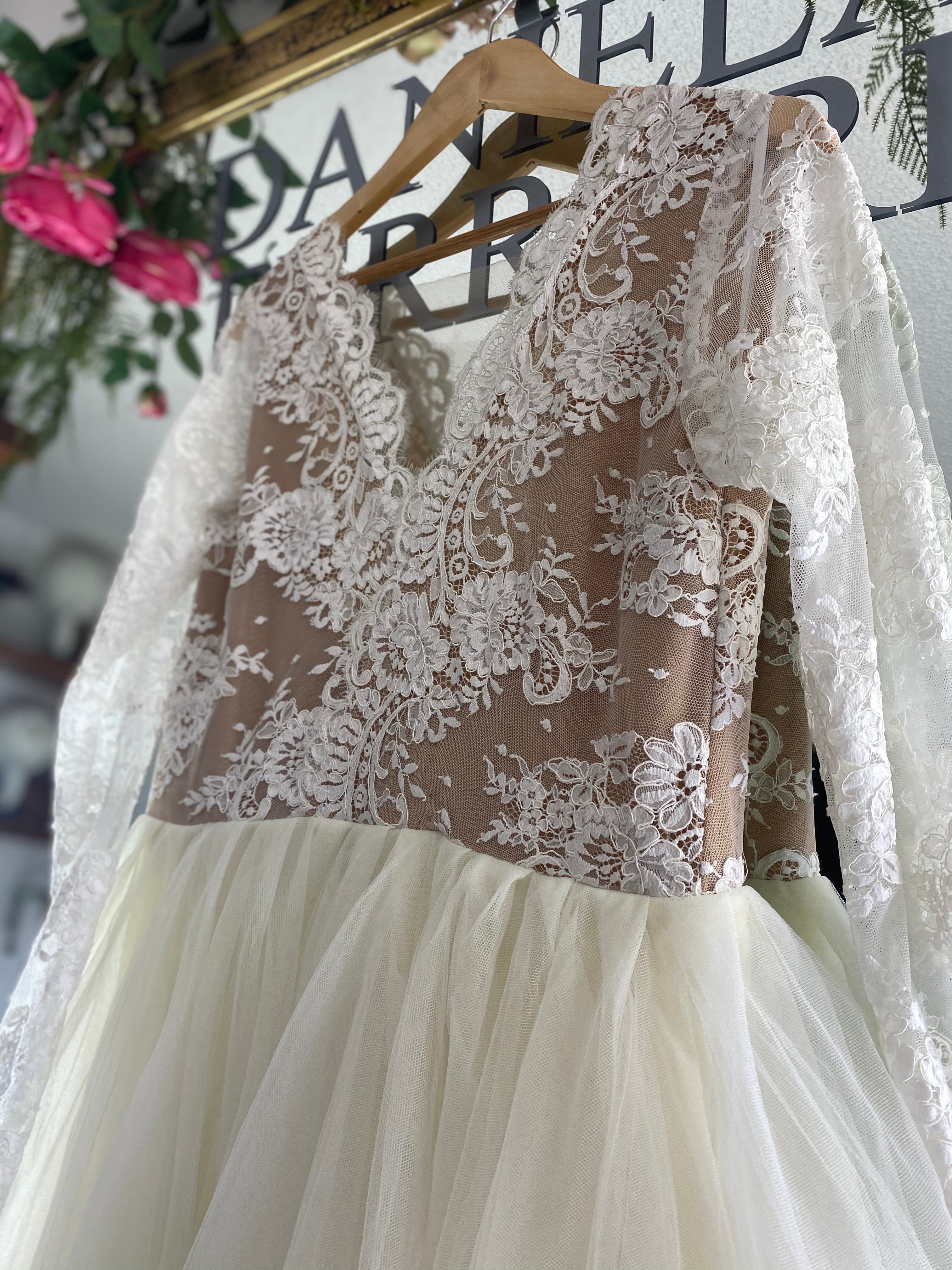 Cerise vestido de novia SOLD