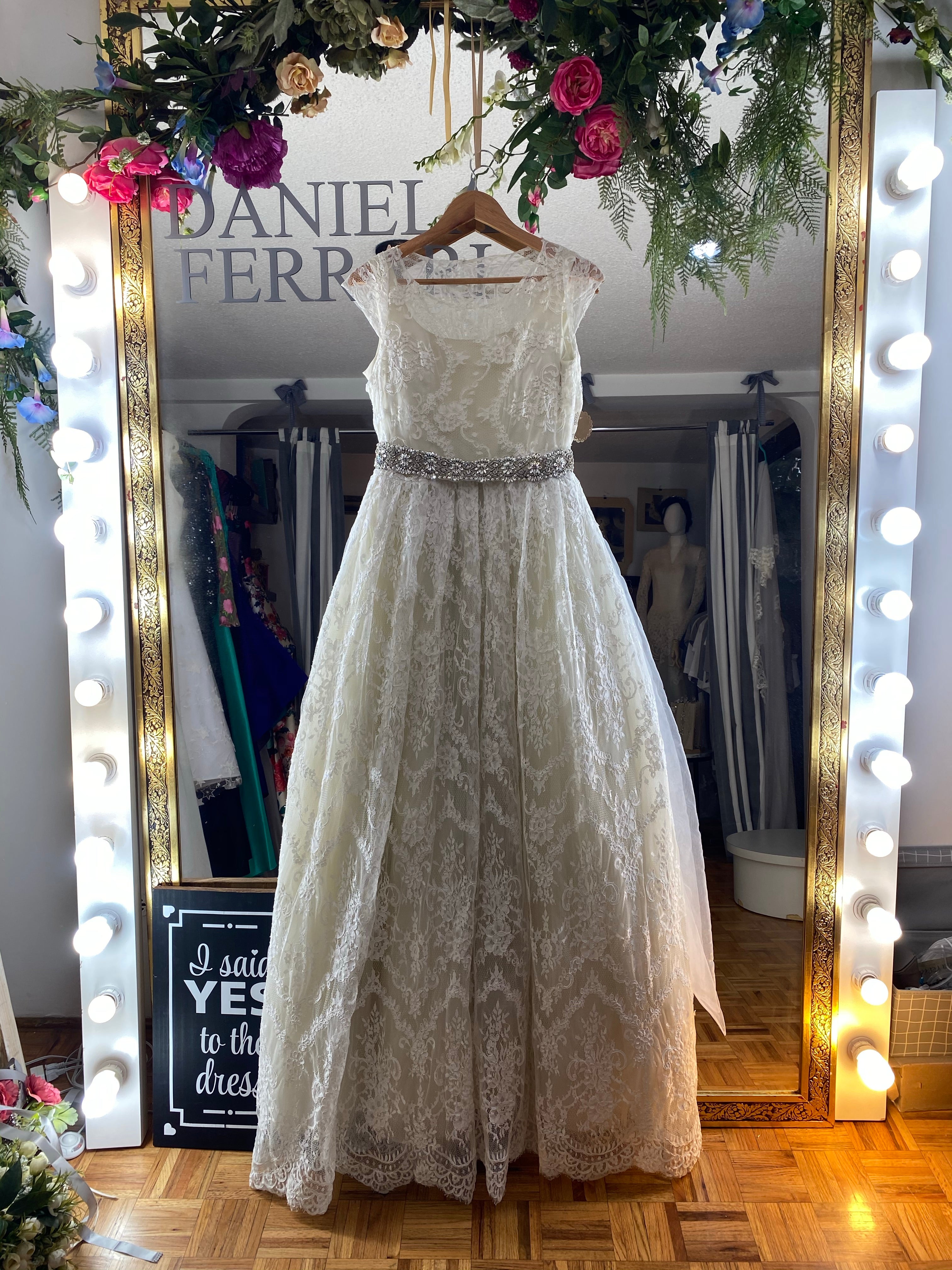 Aixa vestido de novia SOLD