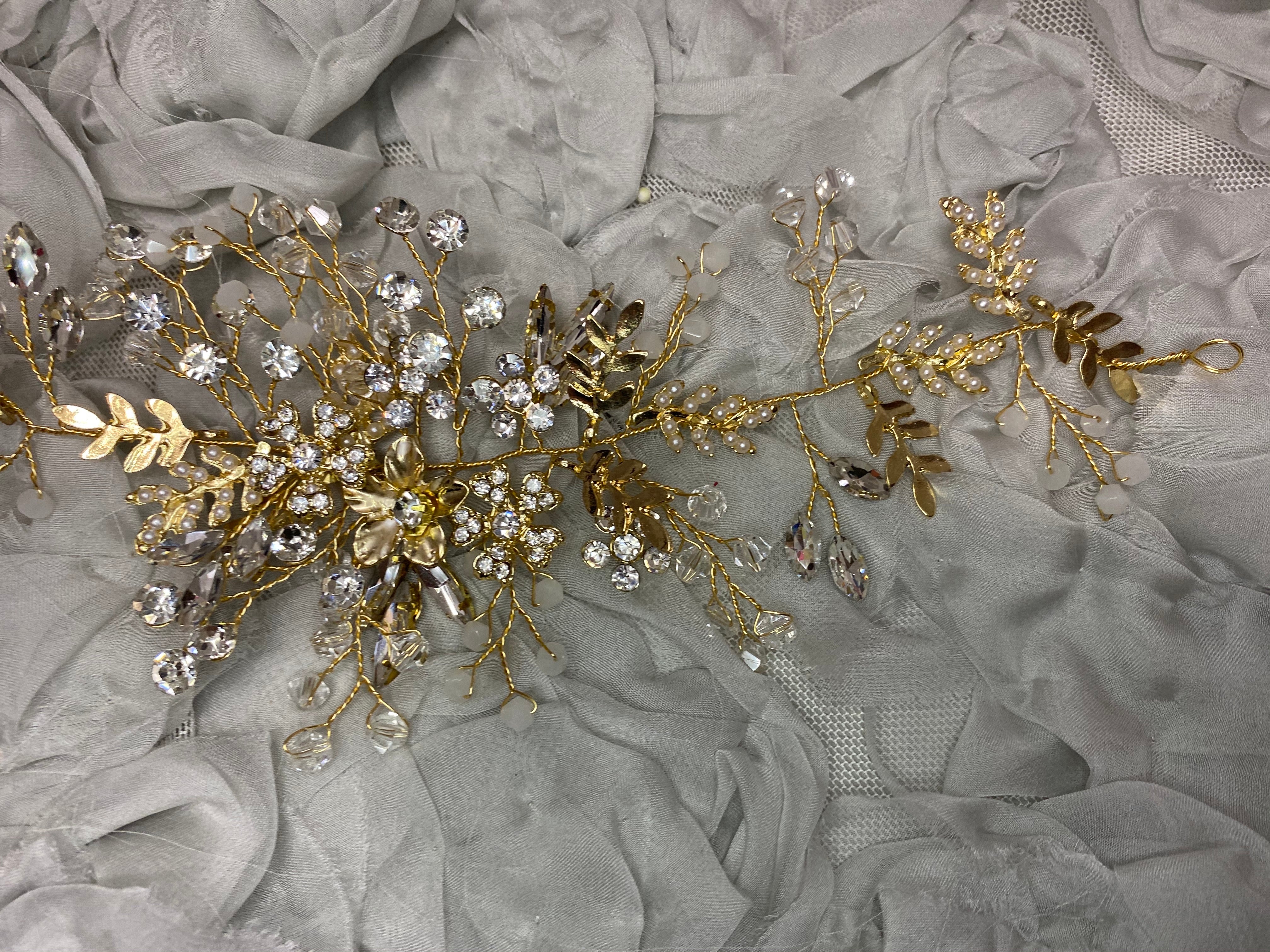 Halo hiedras doradas perlitas Nila