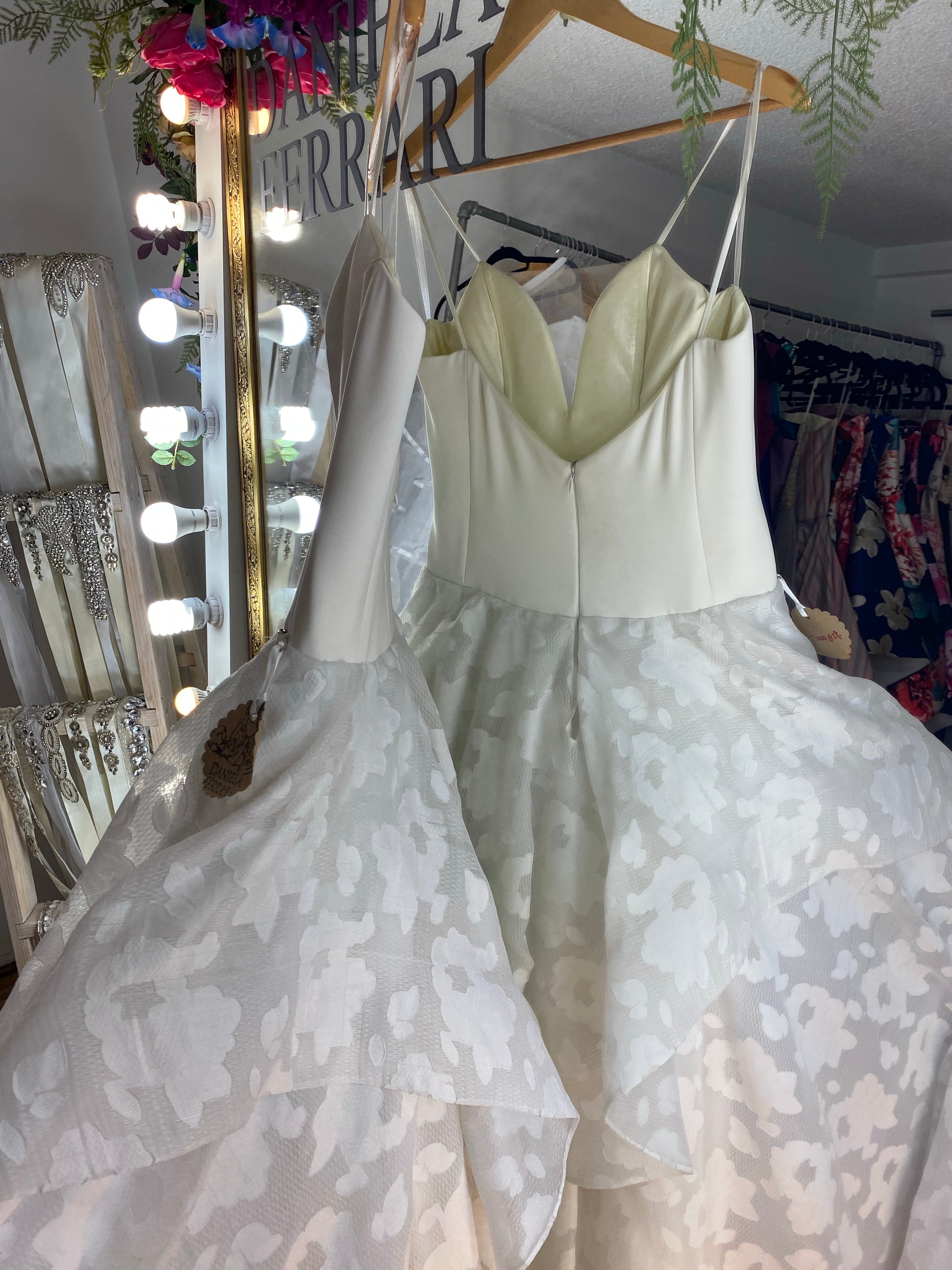 Pinhas vestido de novia