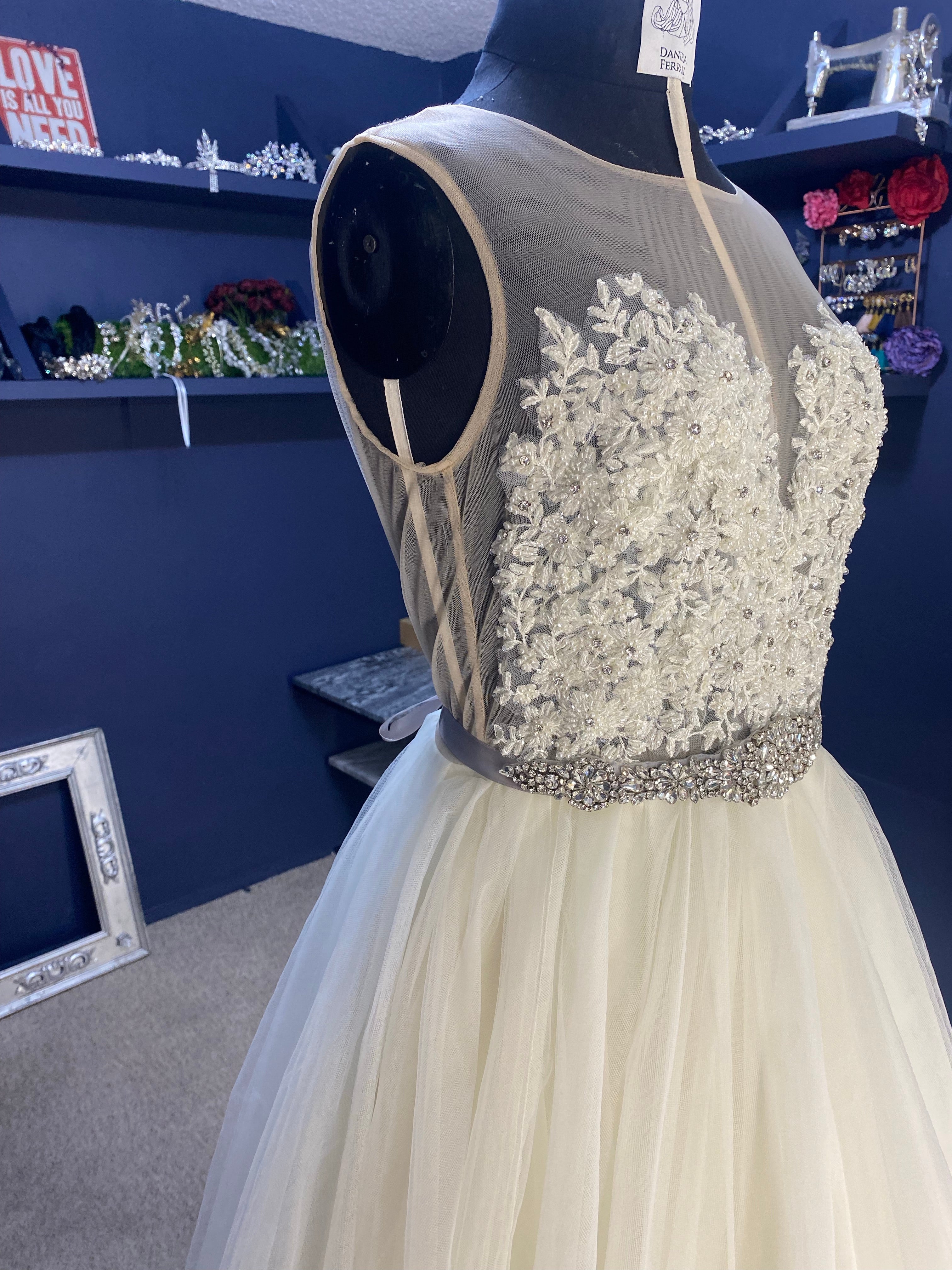 Garriré vestido de novia transparencias