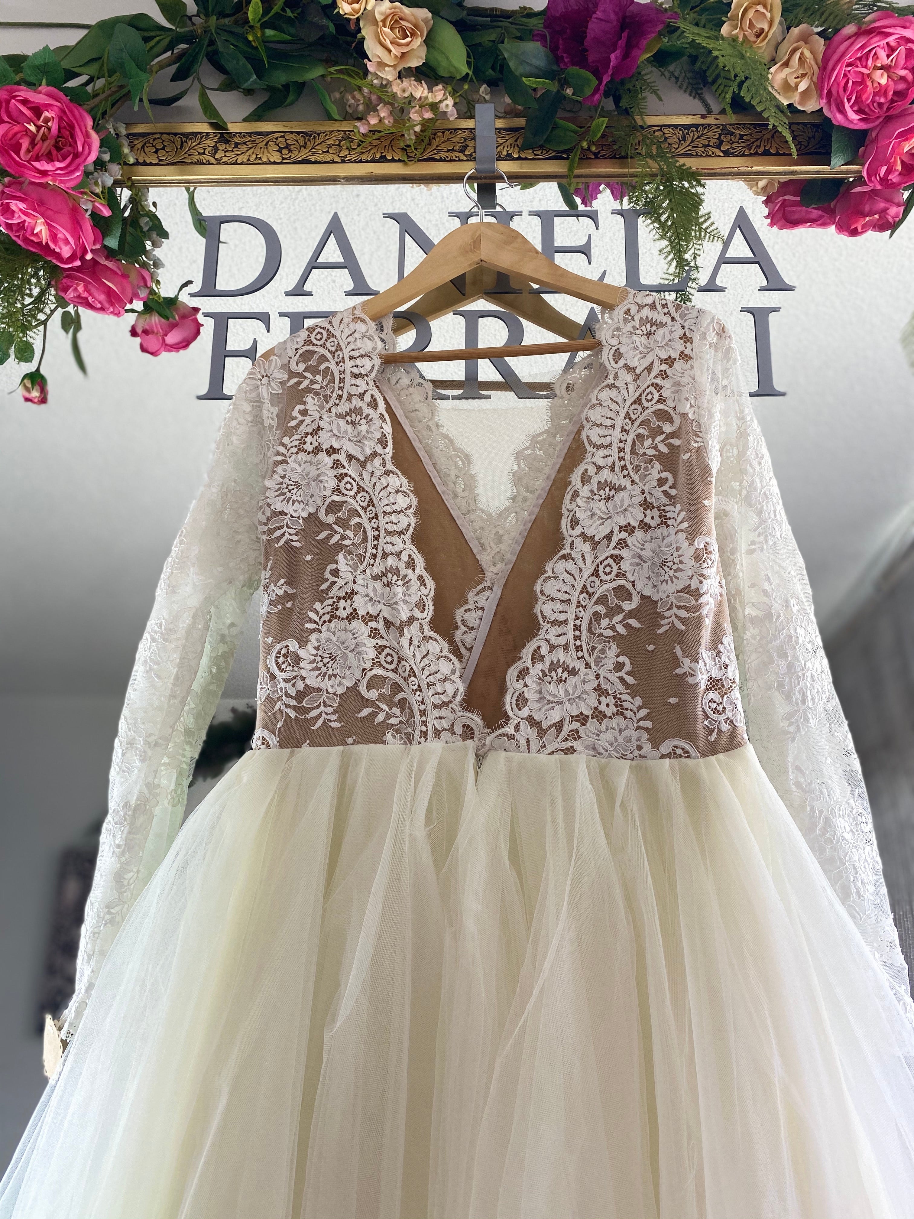 Cerise vestido de novia SOLD