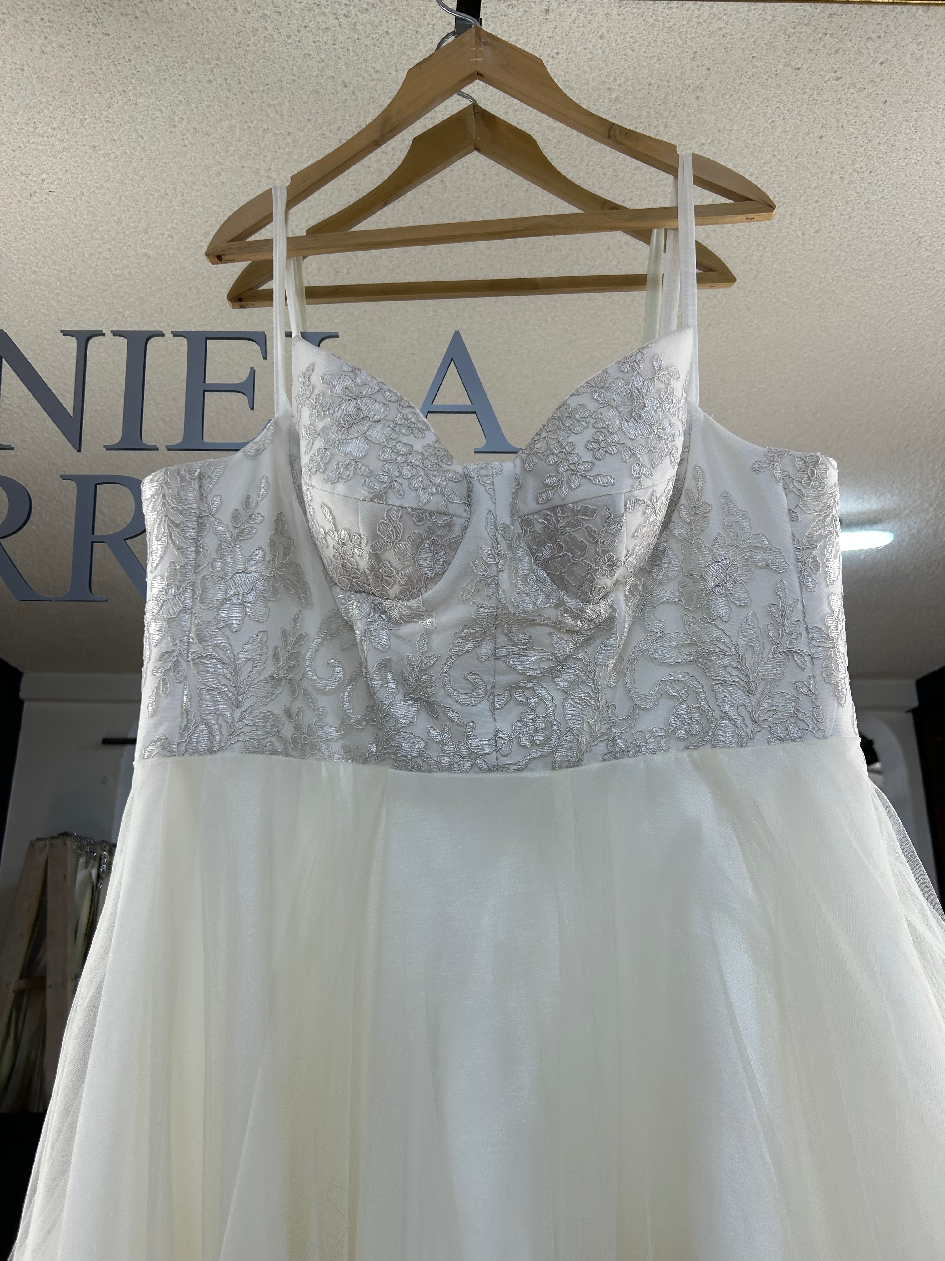 Haydee CURVY vestido de novia