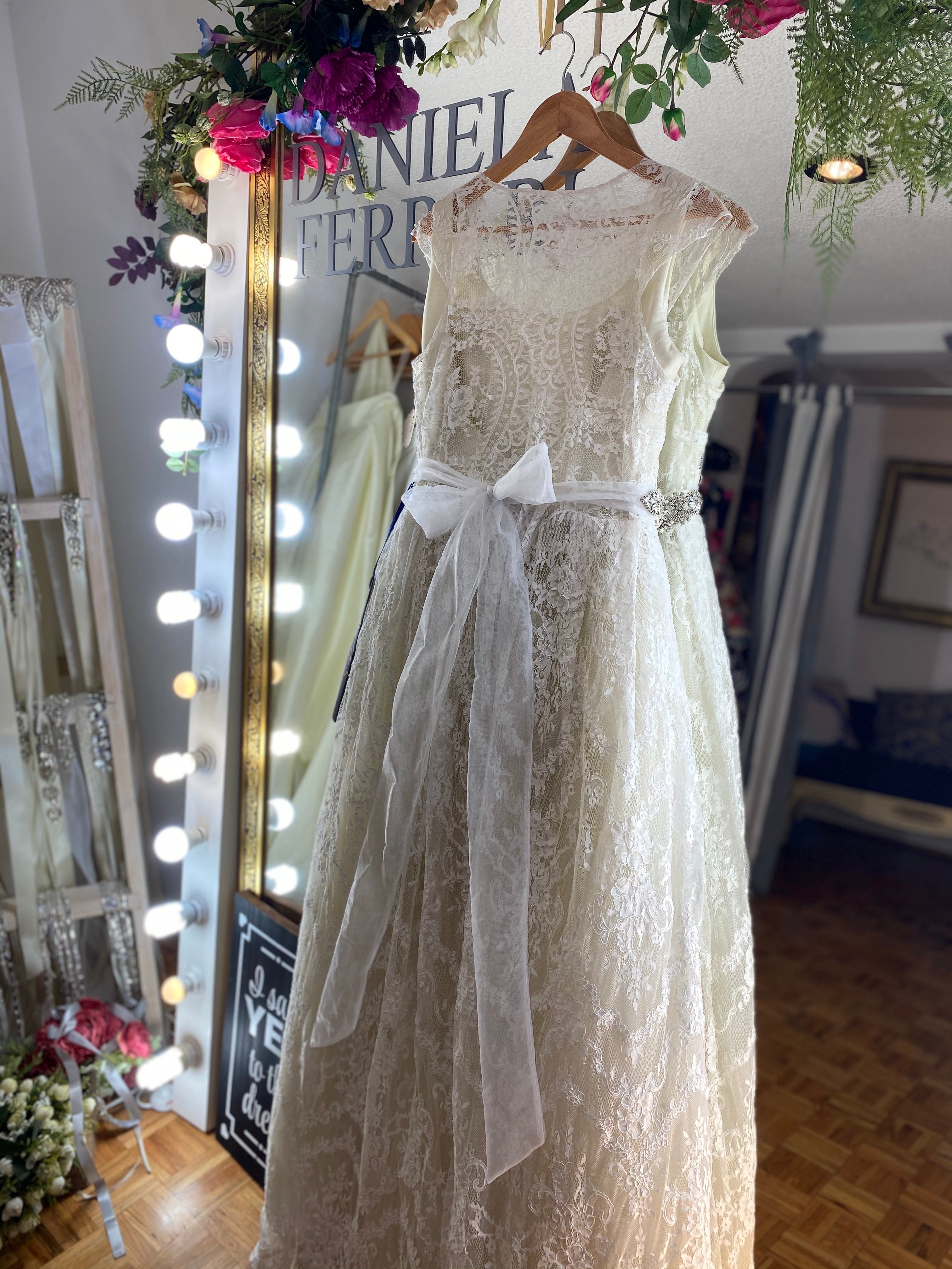 Aixa vestido de novia SOLD