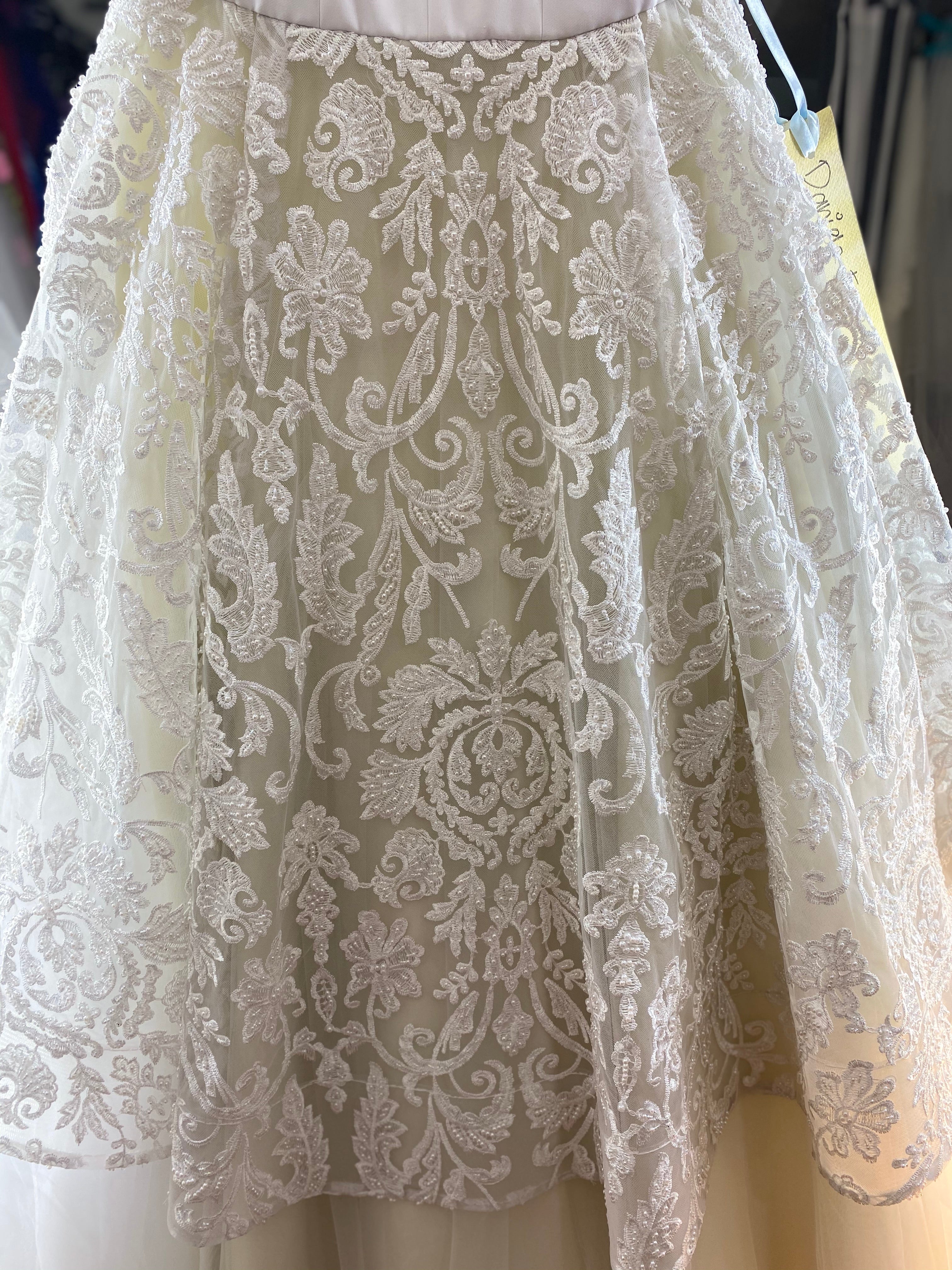 Carmina vestido de novia.SOLD