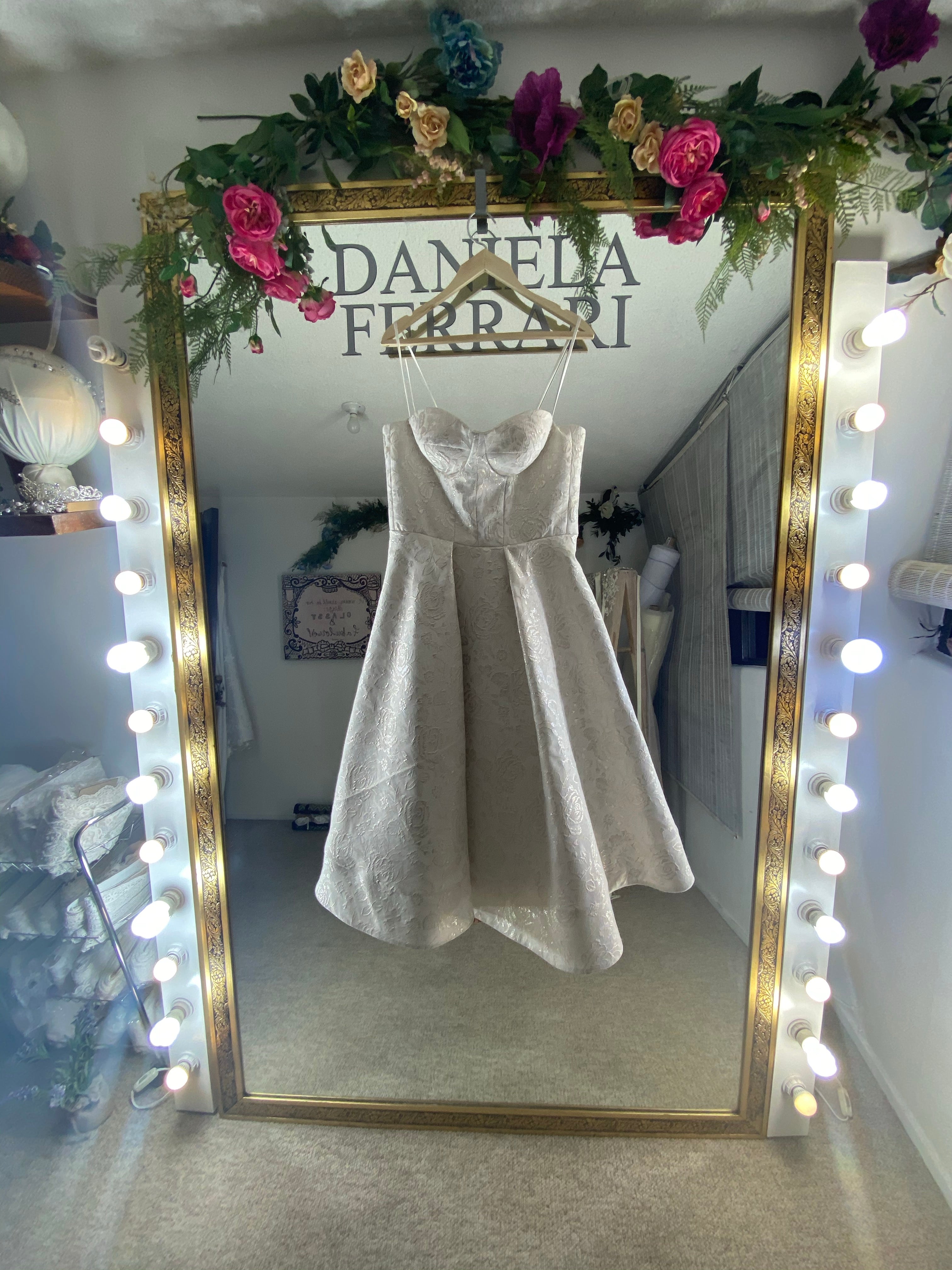 Rossanne vestido civil SOLD