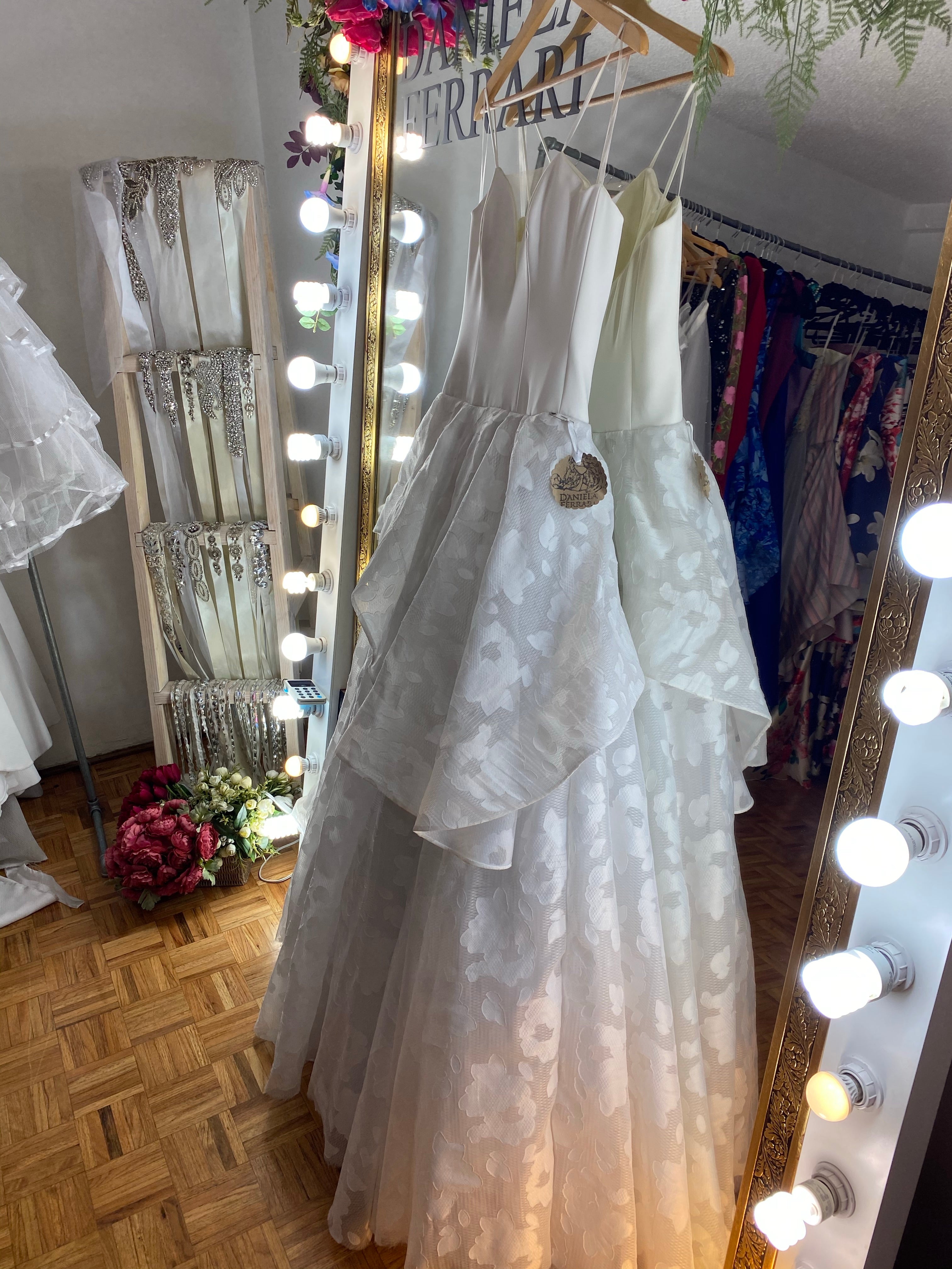 Pinhas vestido de novia