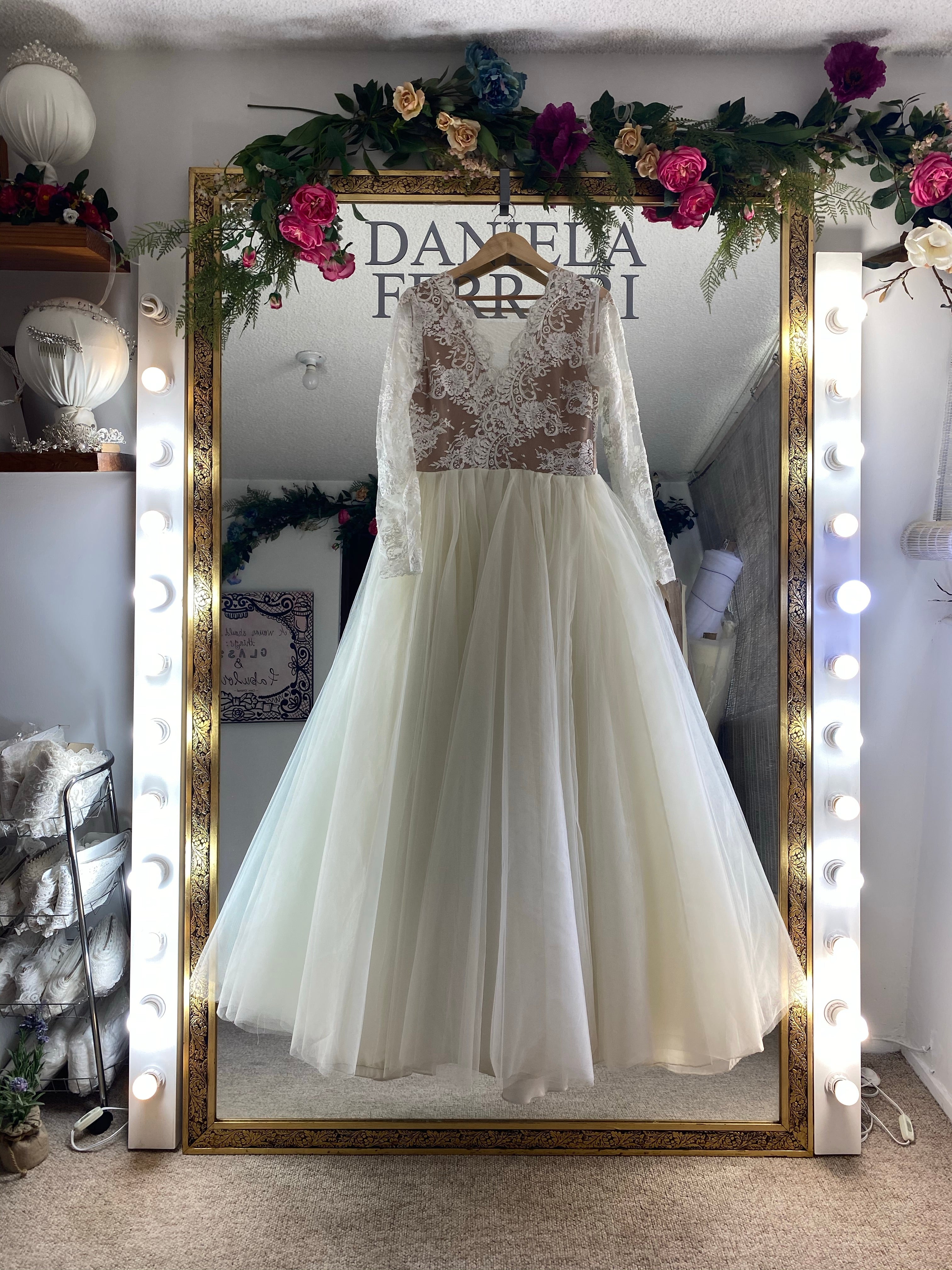 Cerise vestido de novia SOLD