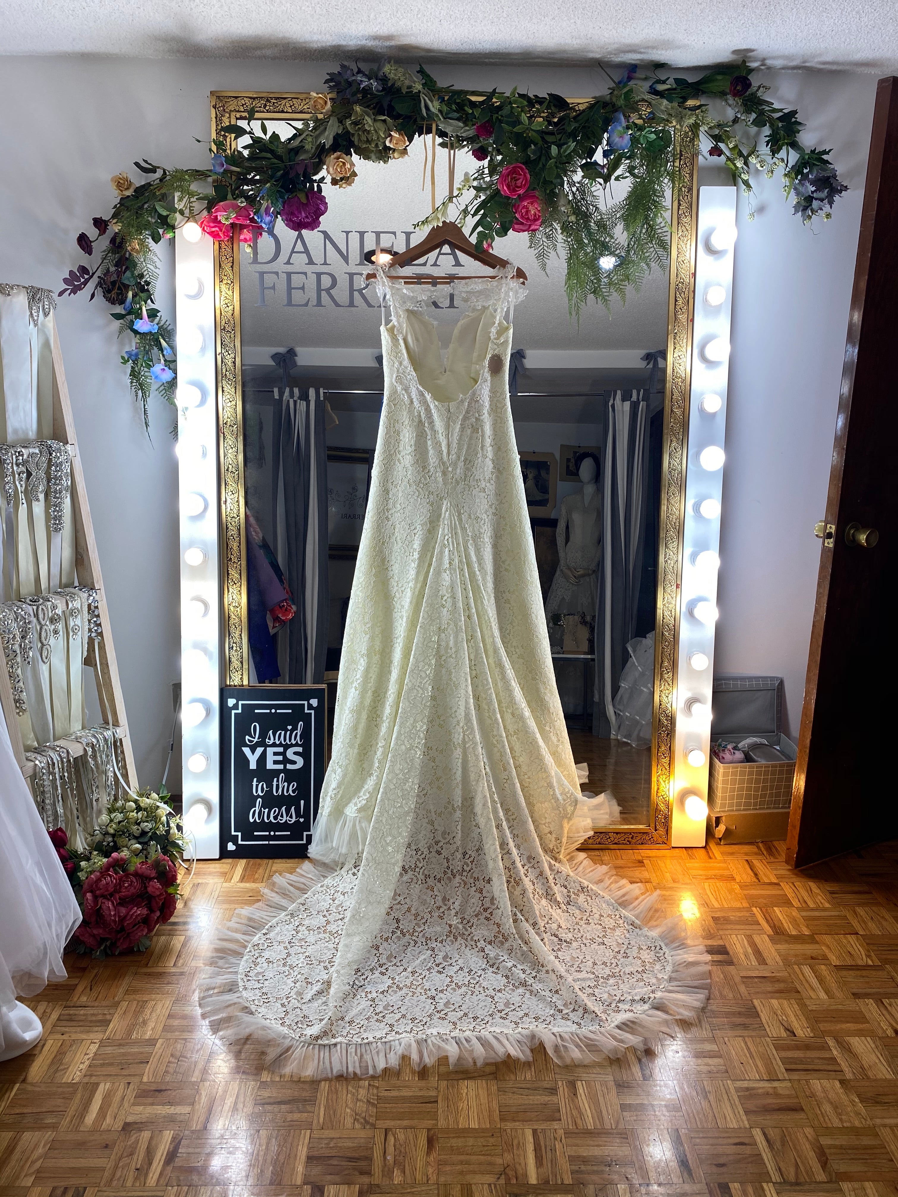 Nedelya vestido de novia SOLD