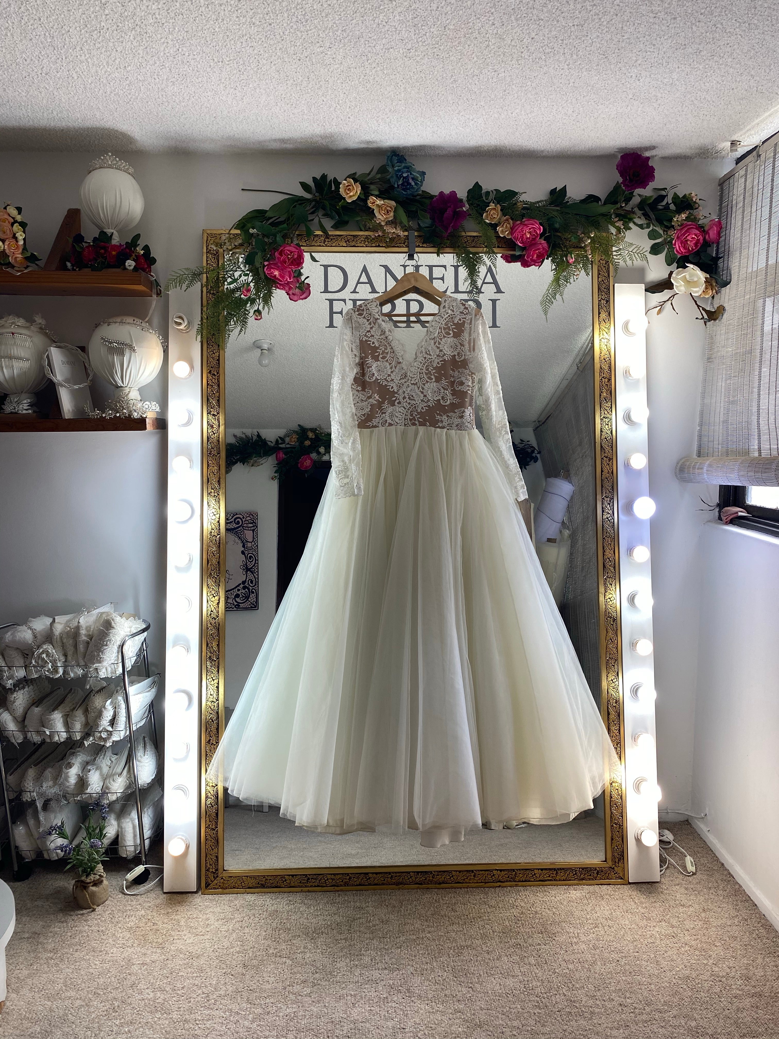 Cerise vestido de novia SOLD