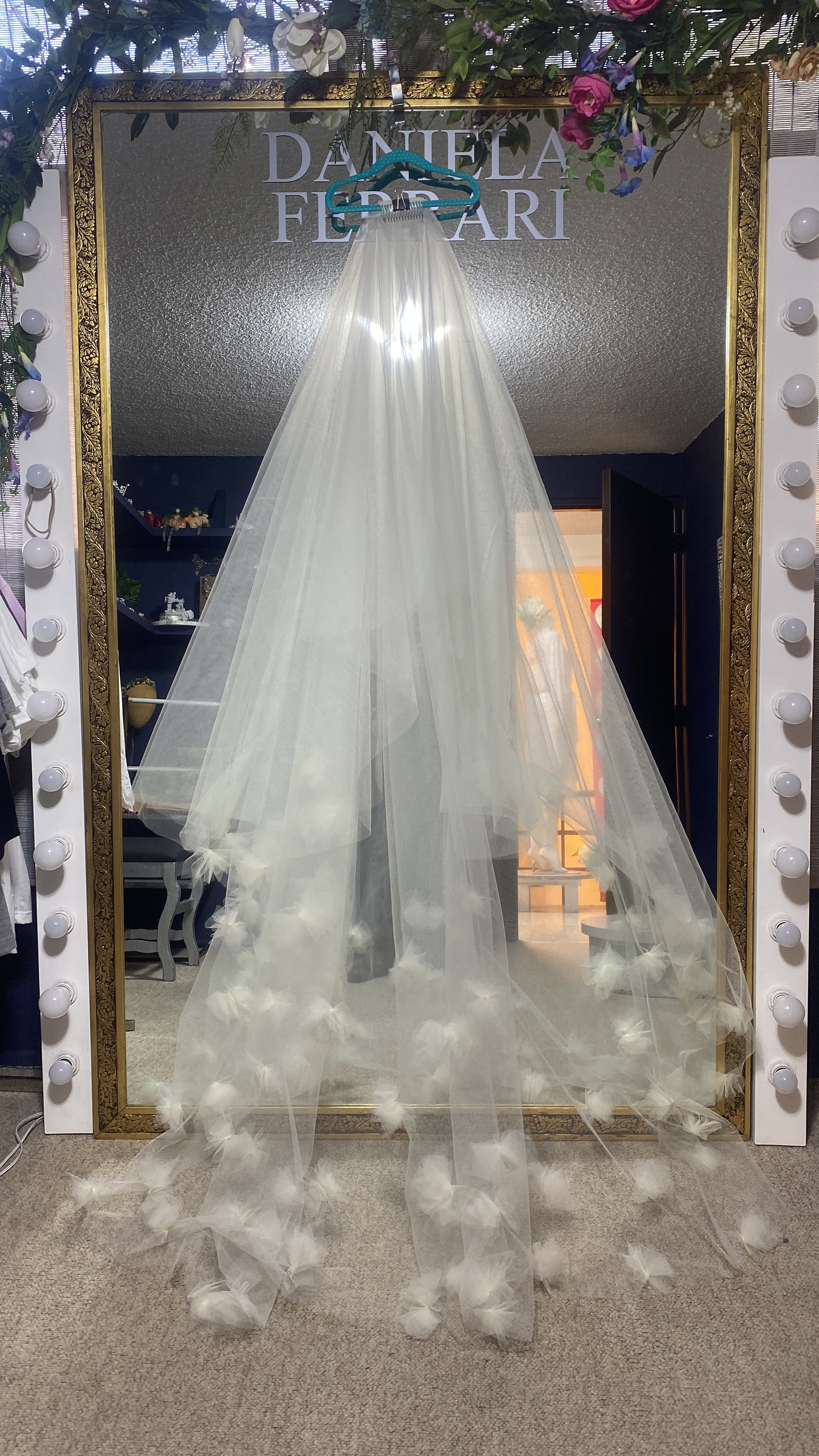 Velo pompones 2mts más velado