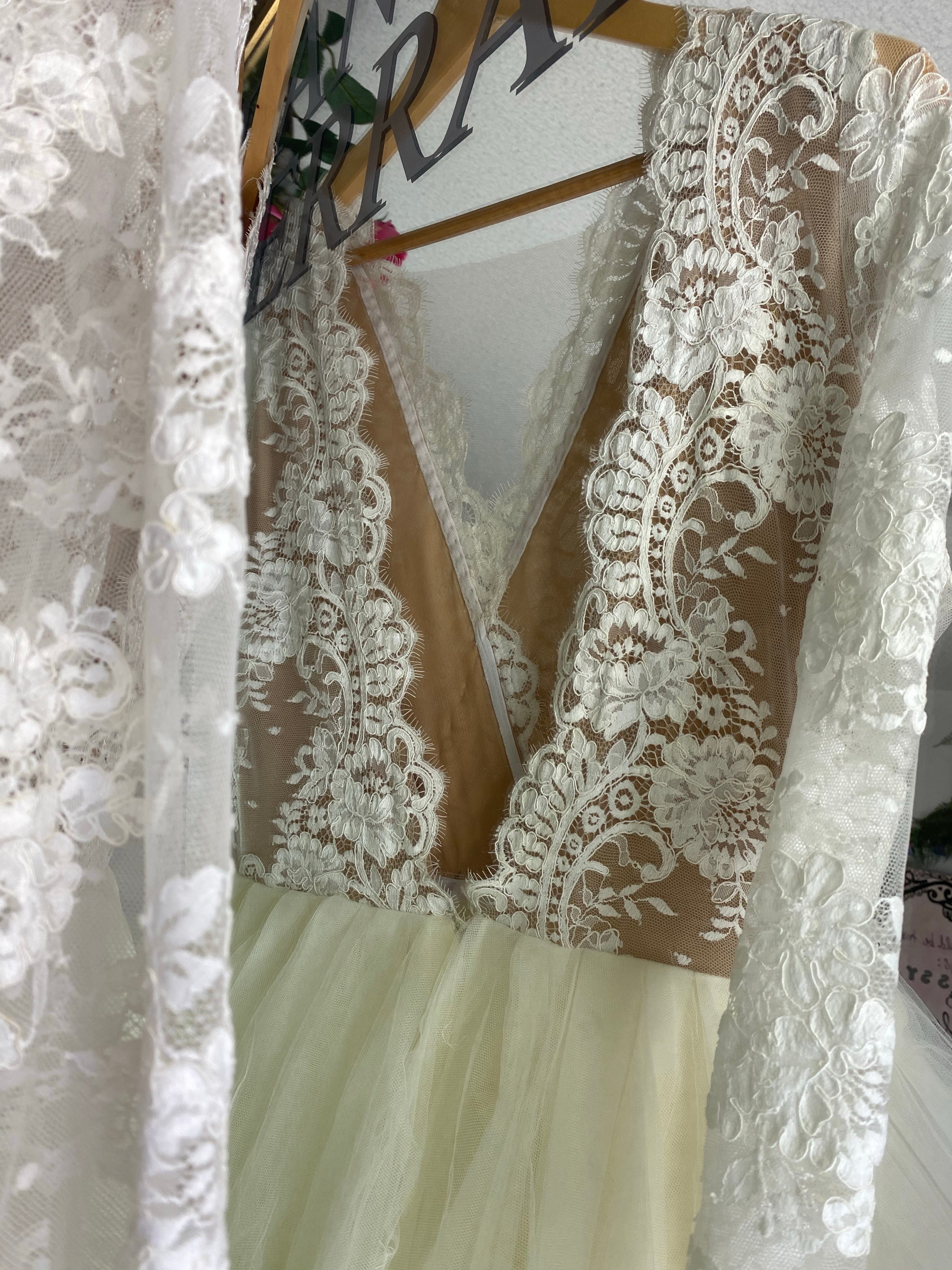 Cerise vestido de novia SOLD