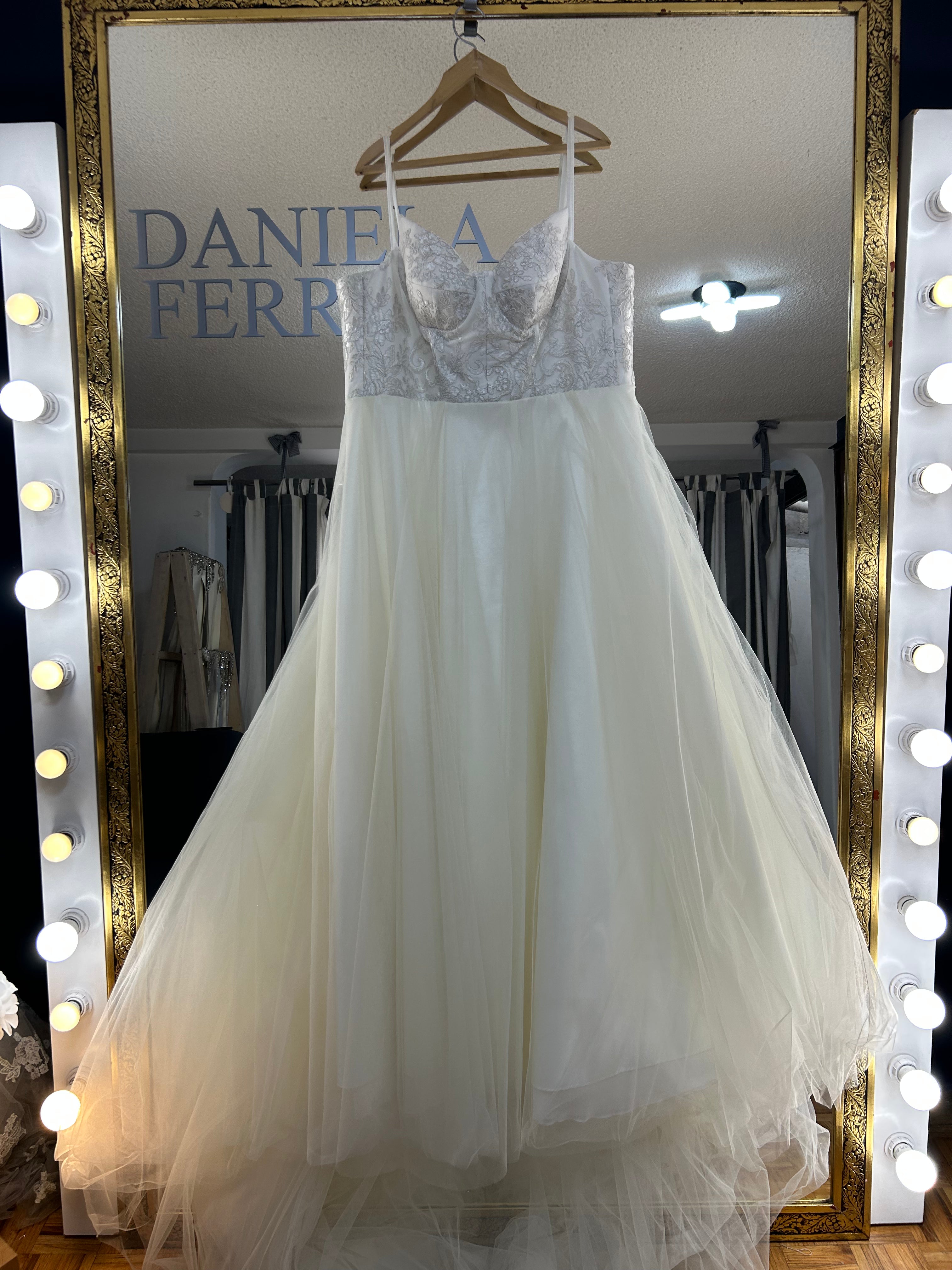 Haydee CURVY vestido de novia