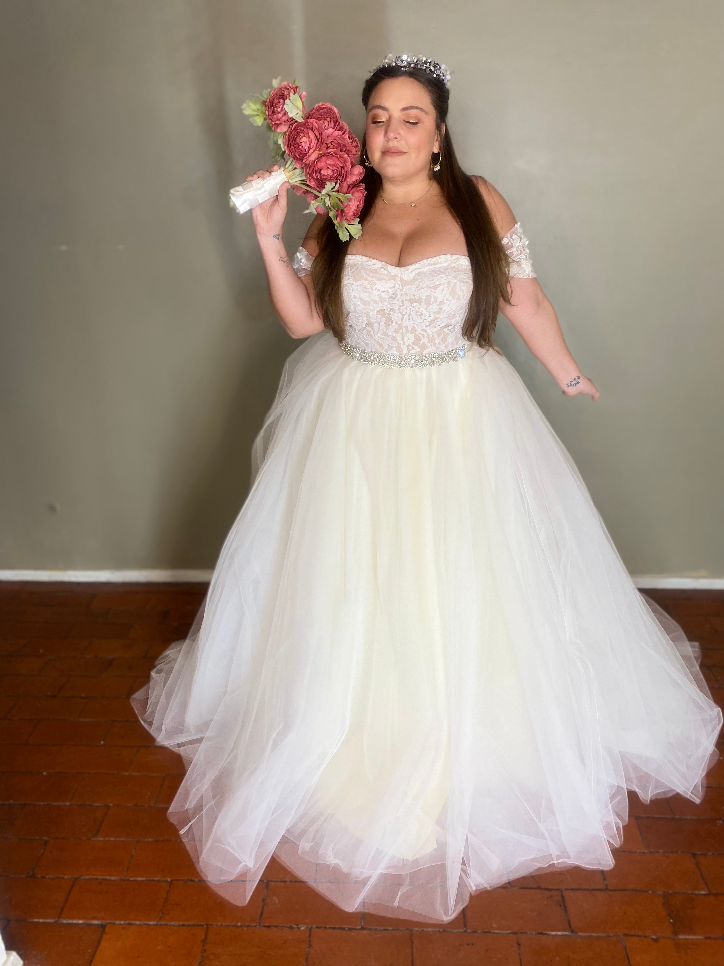 Zoe CURVY Archivo
