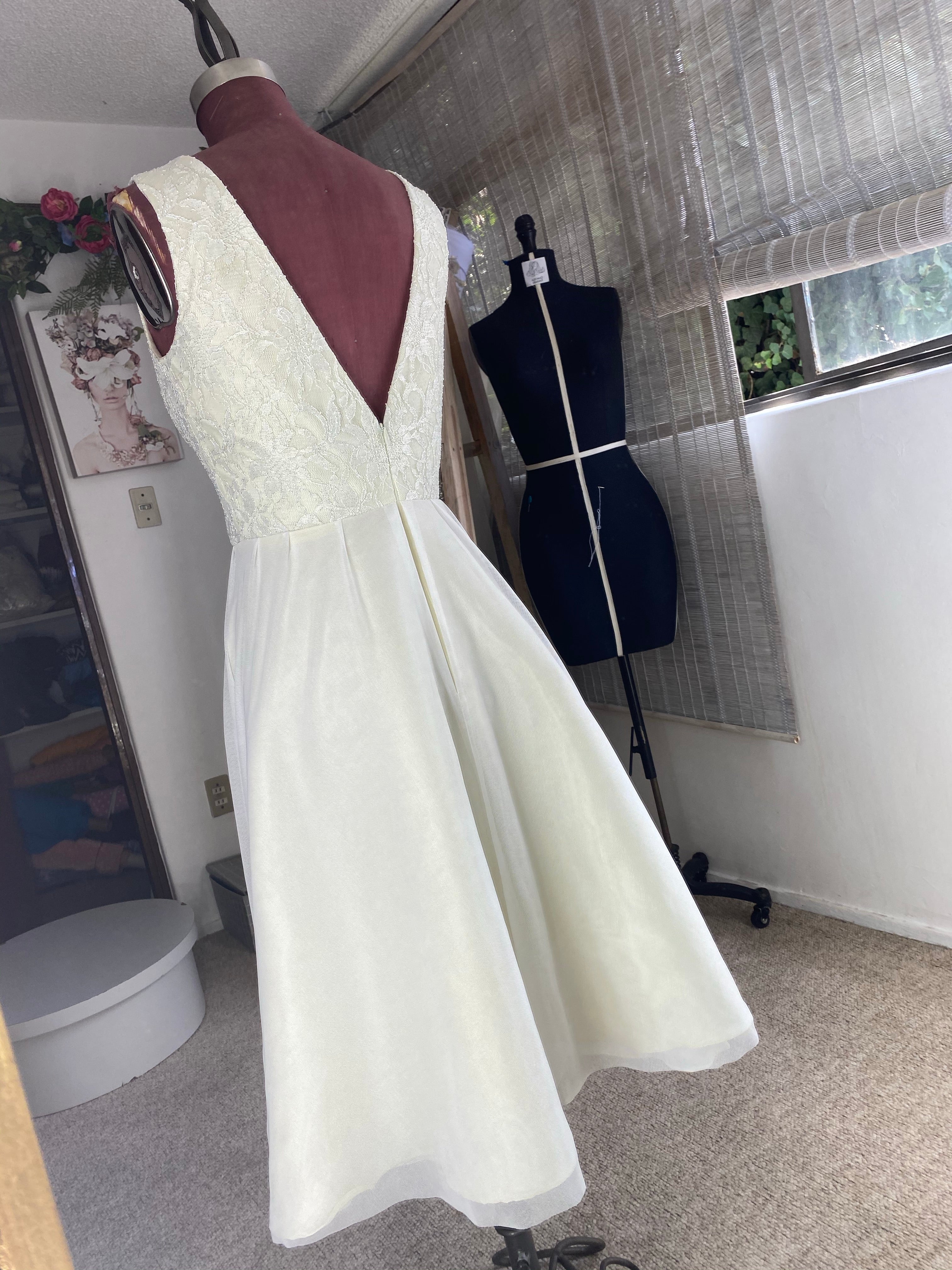 Parveen vestido civil