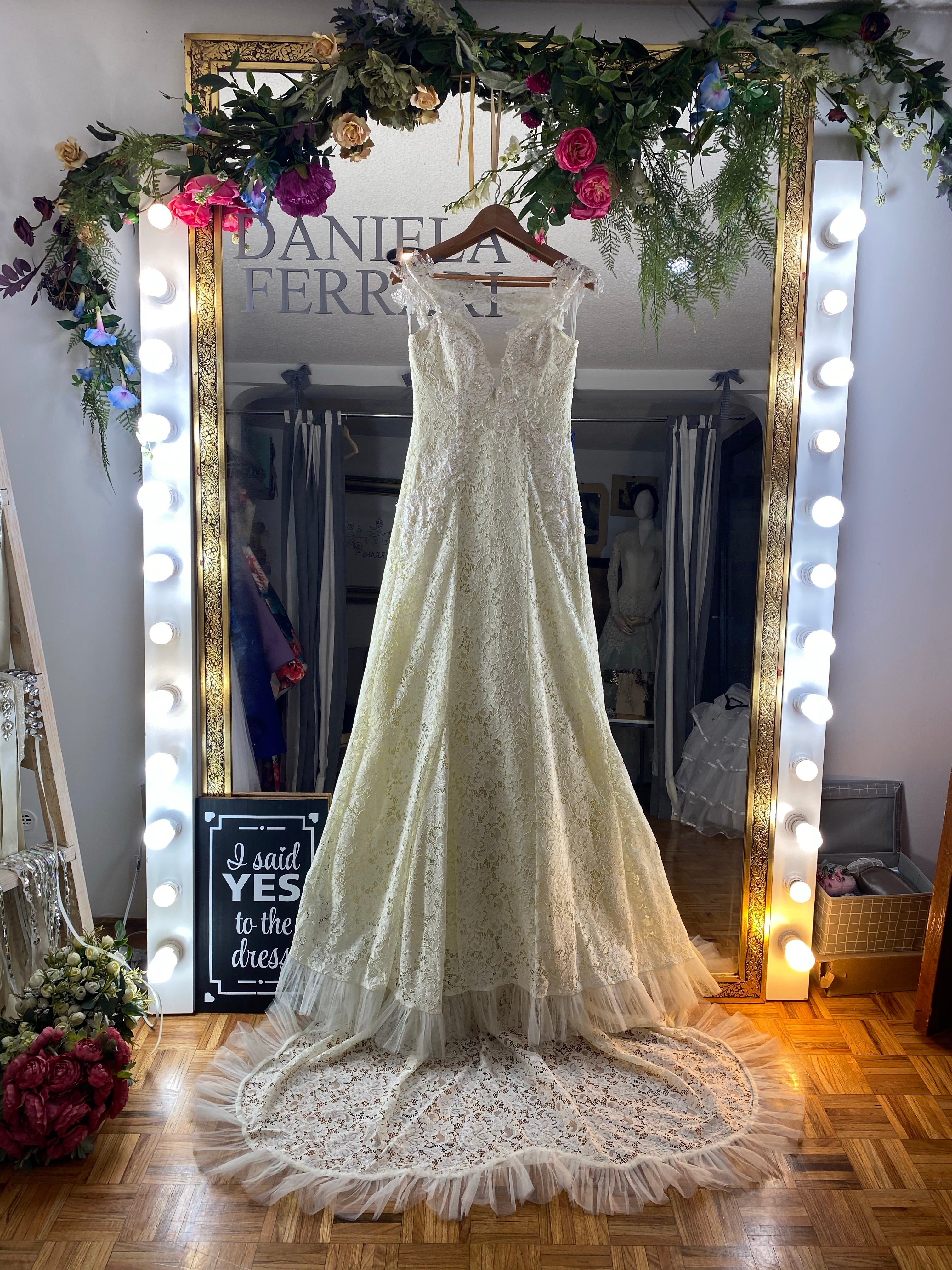 Nedelya vestido de novia SOLD