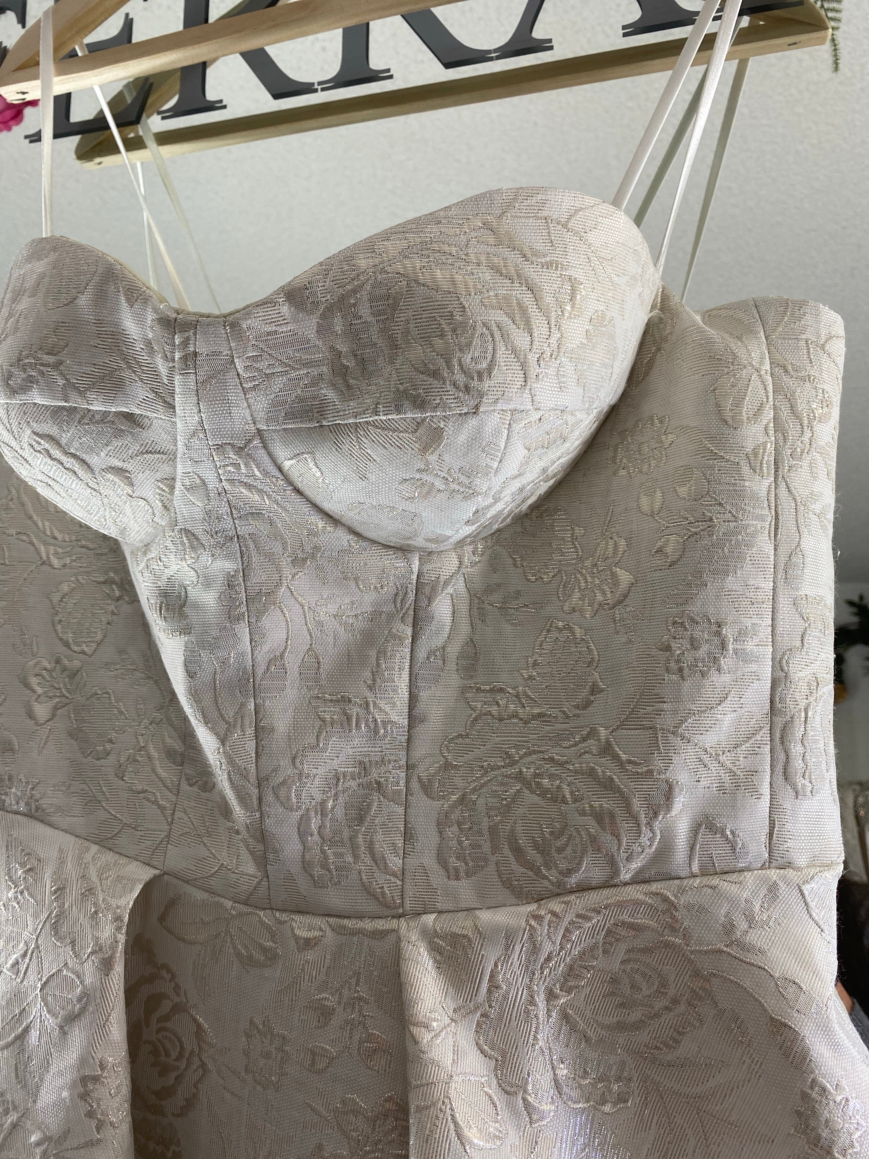 Rossanne vestido civil SOLD