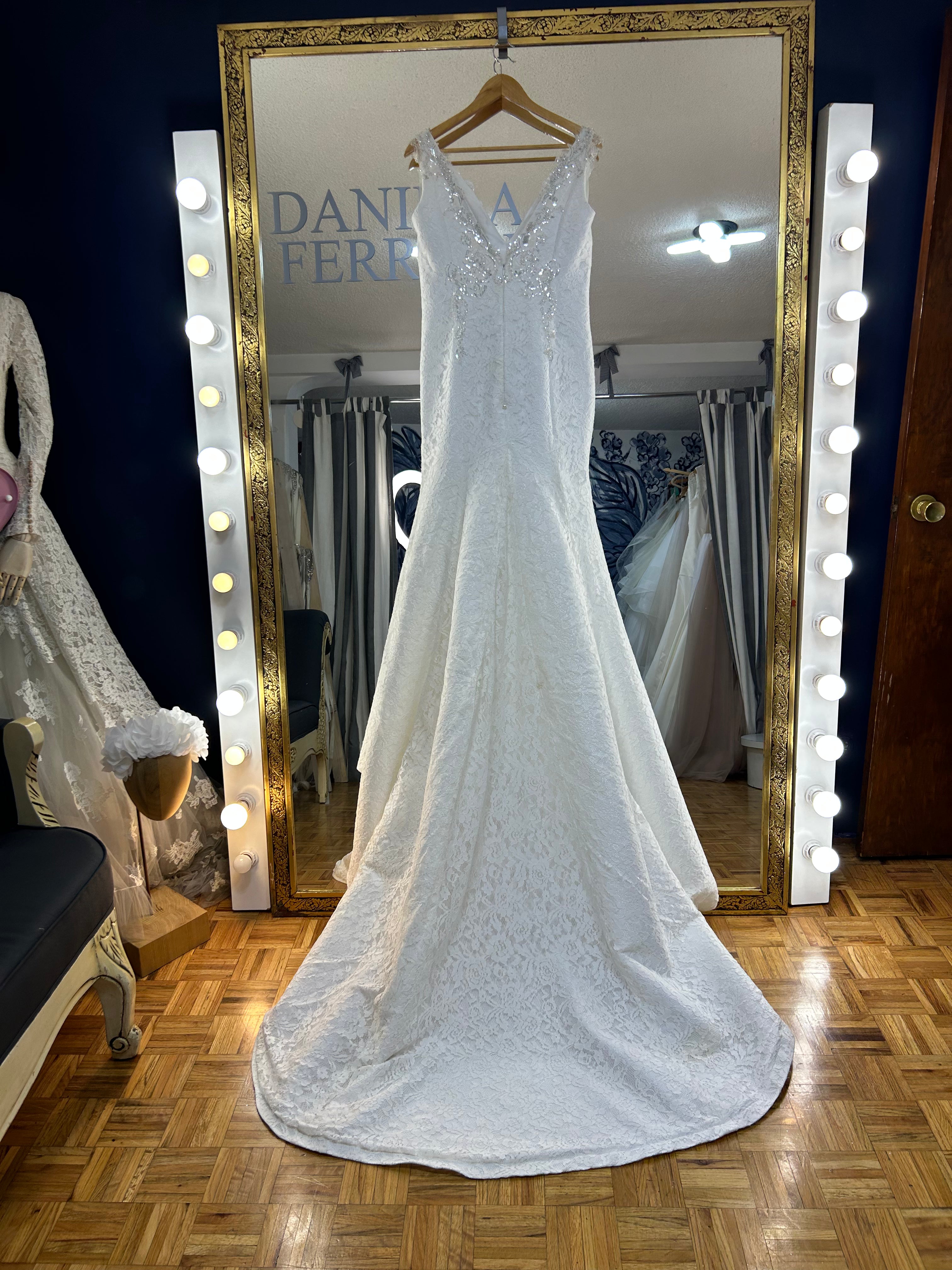 Amira vestido de novia