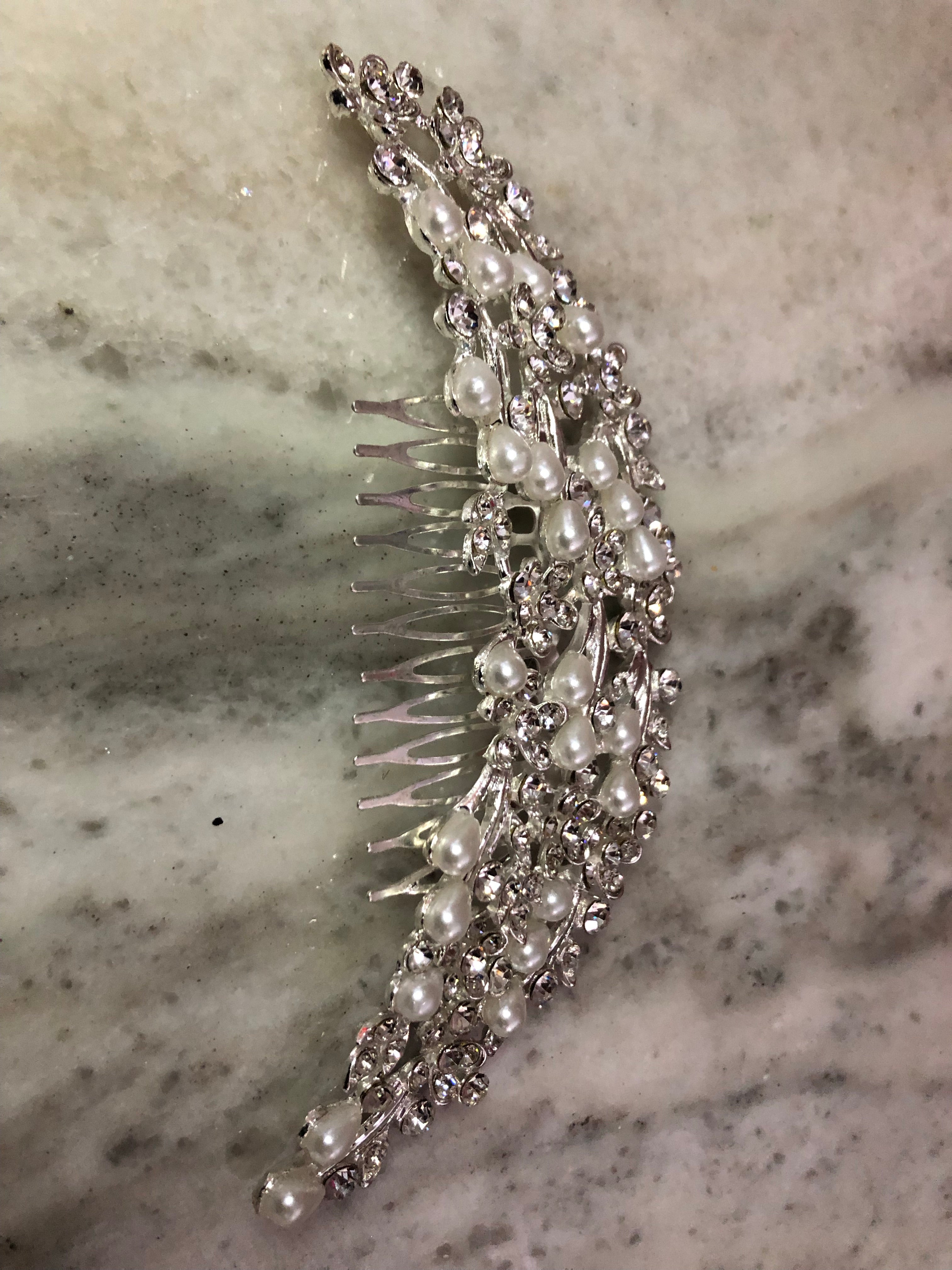 Peineta abanico perla