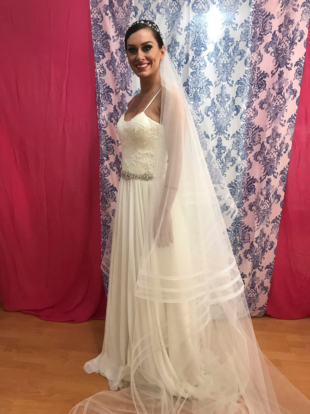 Angelica Vestido de novia gasa seda chantilly